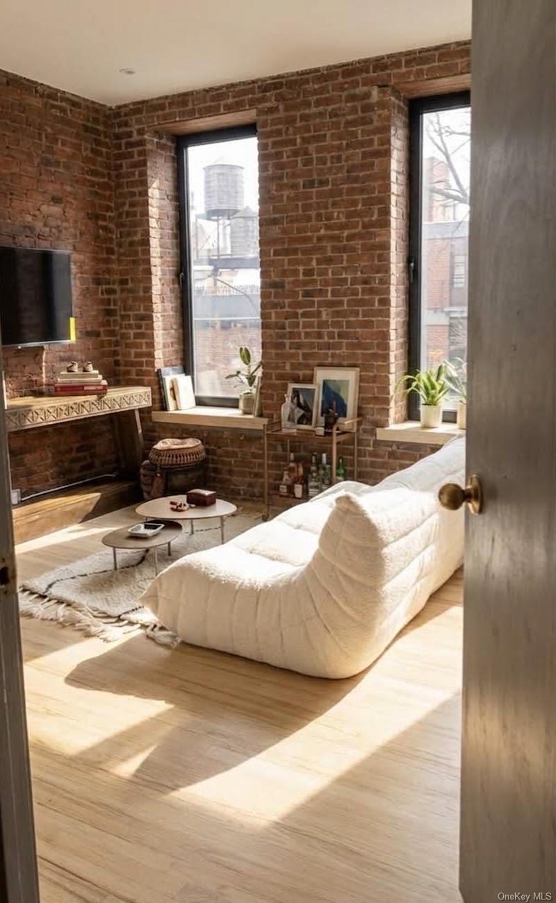 437 W 43rd Street, Unit 1 photo 10