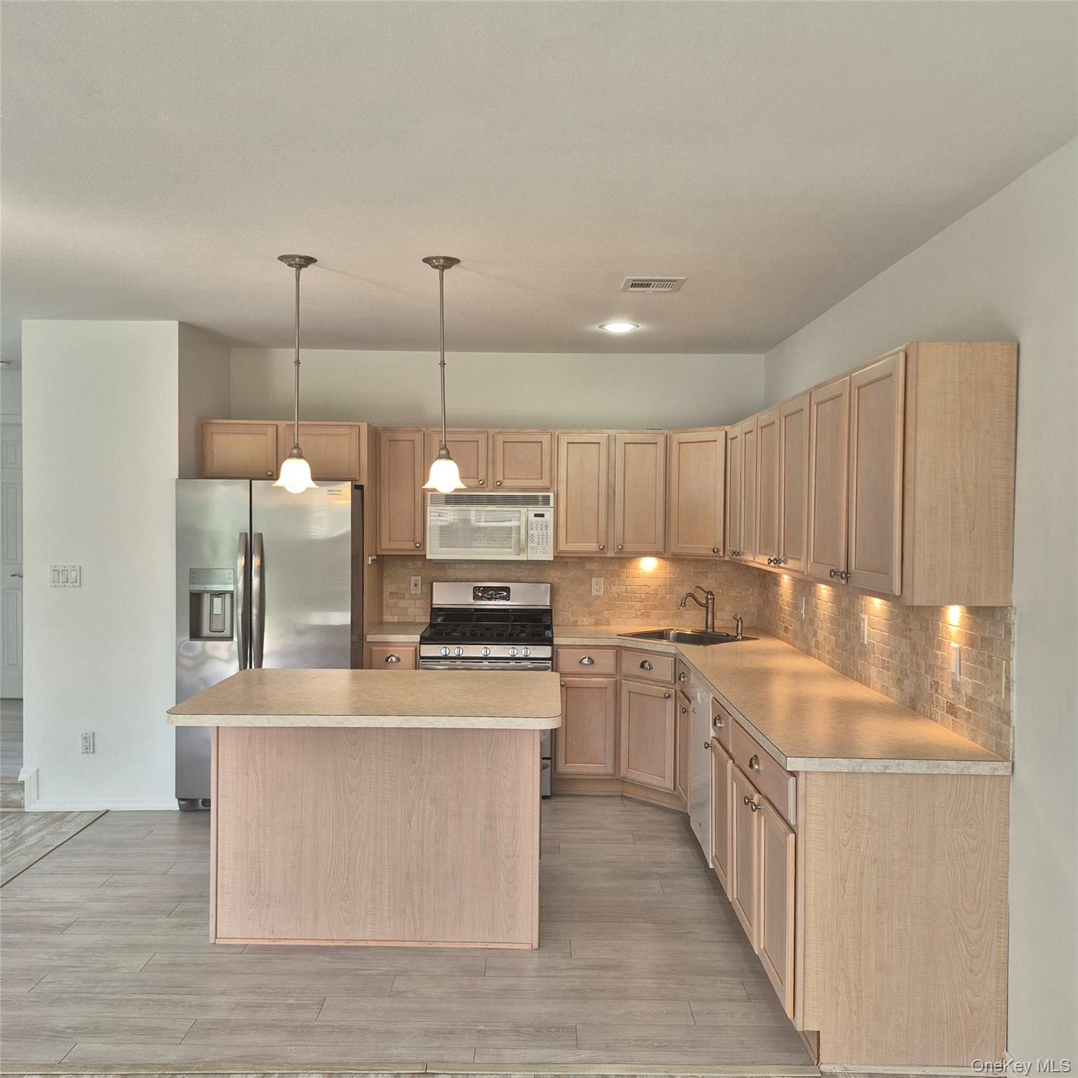 2501 Willow Pond Drive – For Sale photo 9