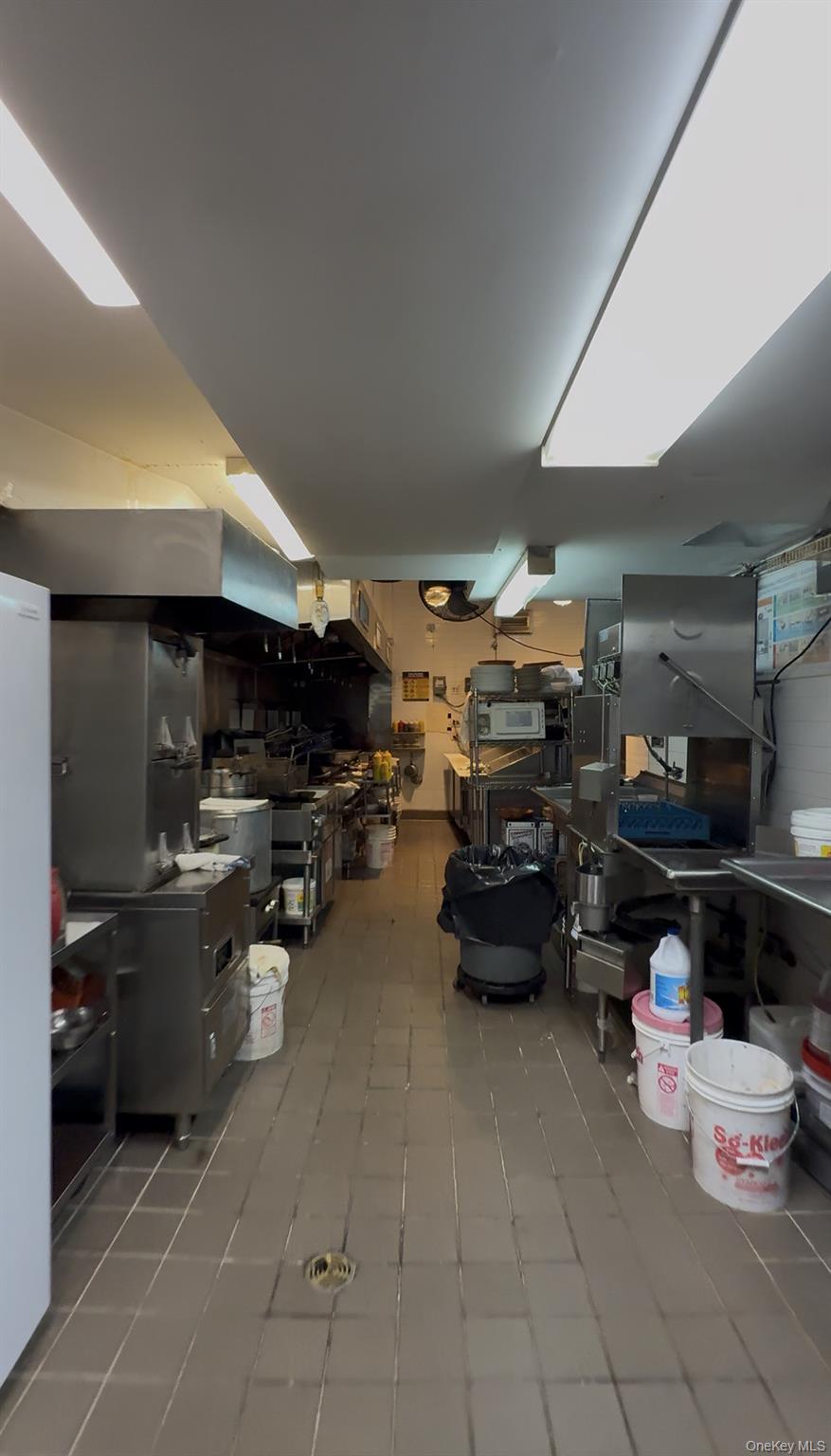 47-30 Vernon Boulevard – For Sale photo 11
