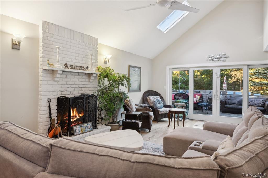 25 Blue Jay Way – For Rent photo 5