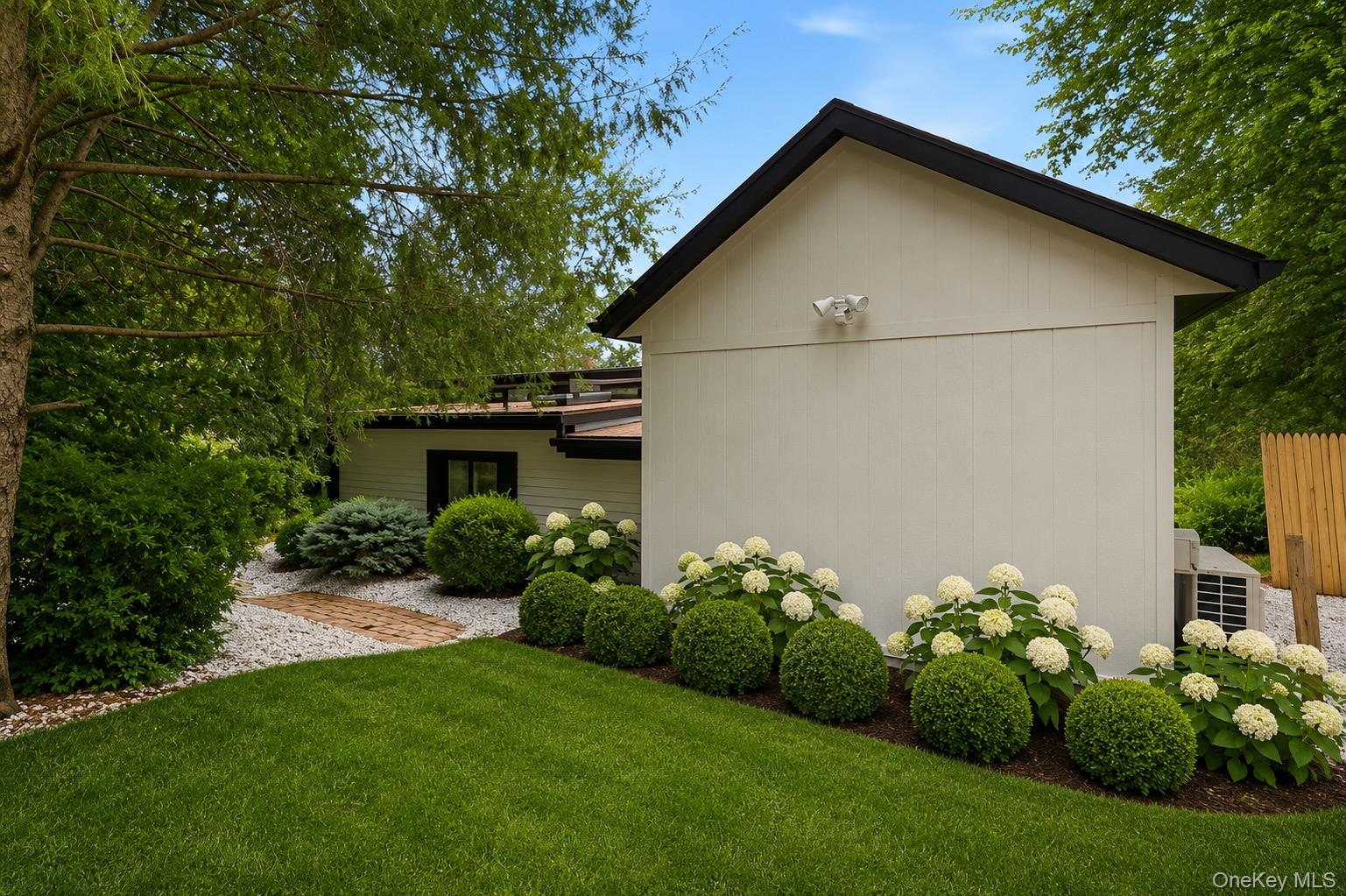 11 Vails Lake Shore Drive – For Sale photo 4