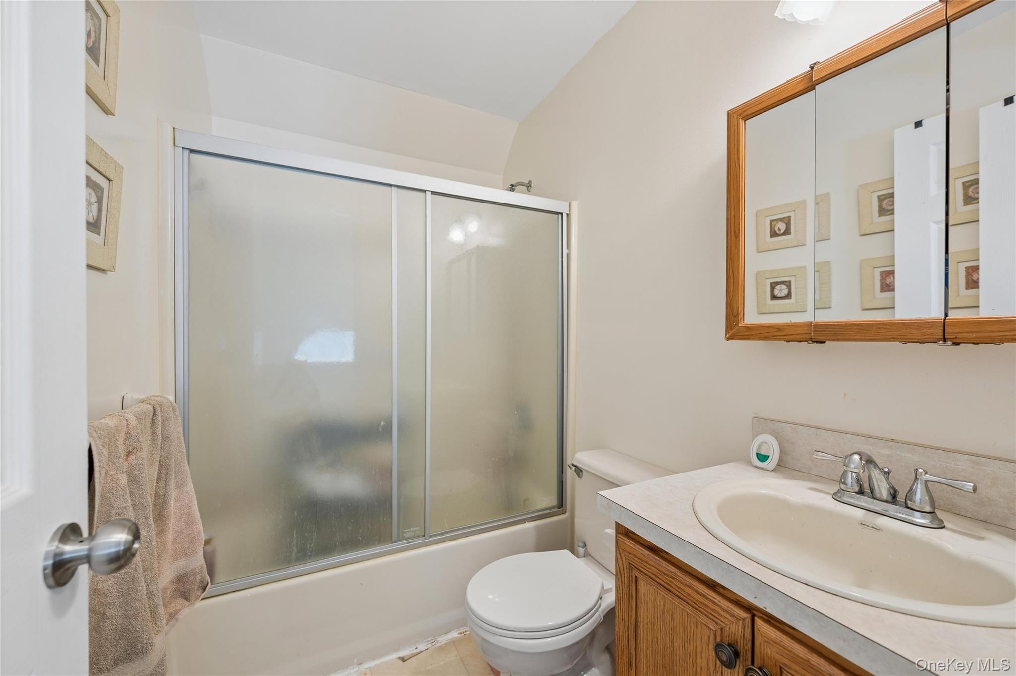 7 Jarvis Lane – For Sale photo 13