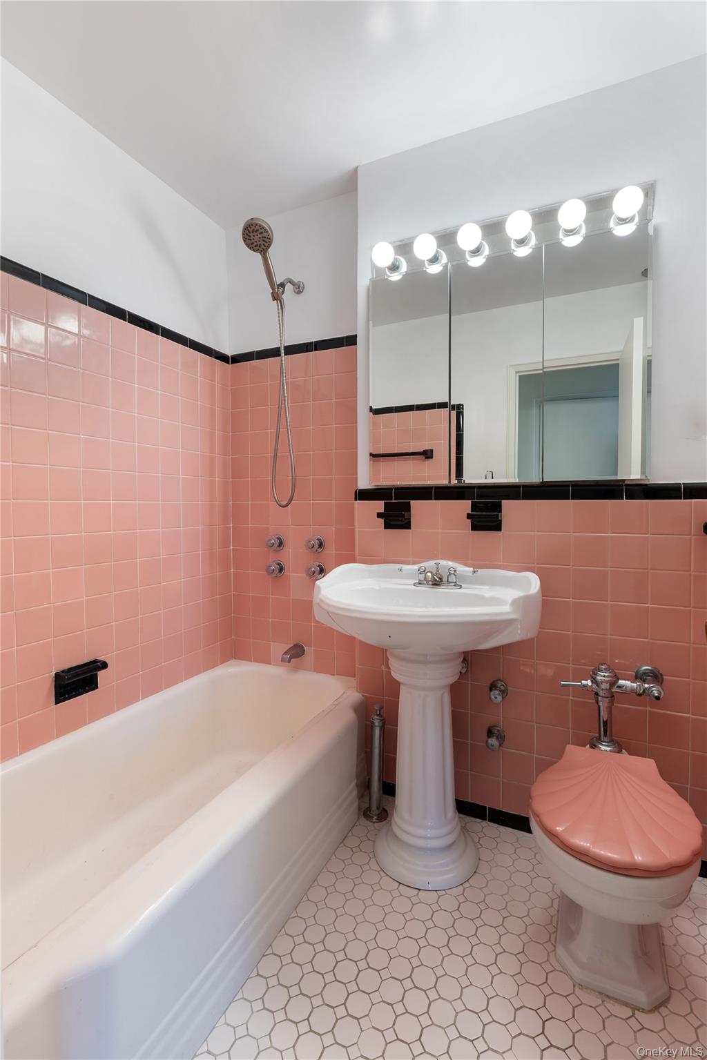 3135 Johnson Avenue, Unit 12C photo 8