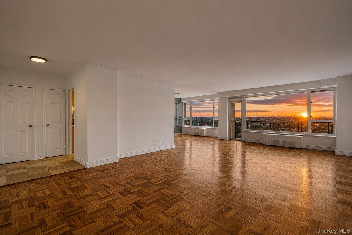 166-25 Powells Cove Boulevard, Unit 18C photo 30