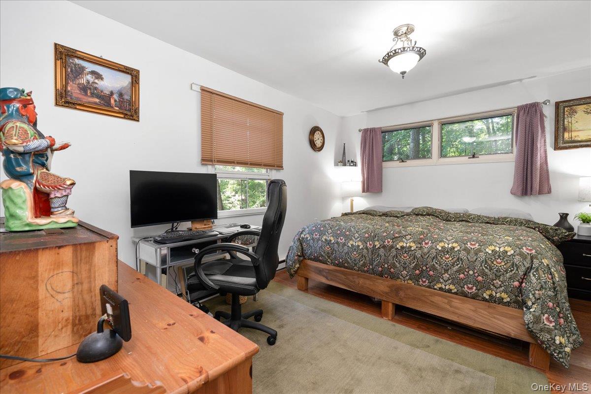 42 Deer Trail S – For Sale photo 27
