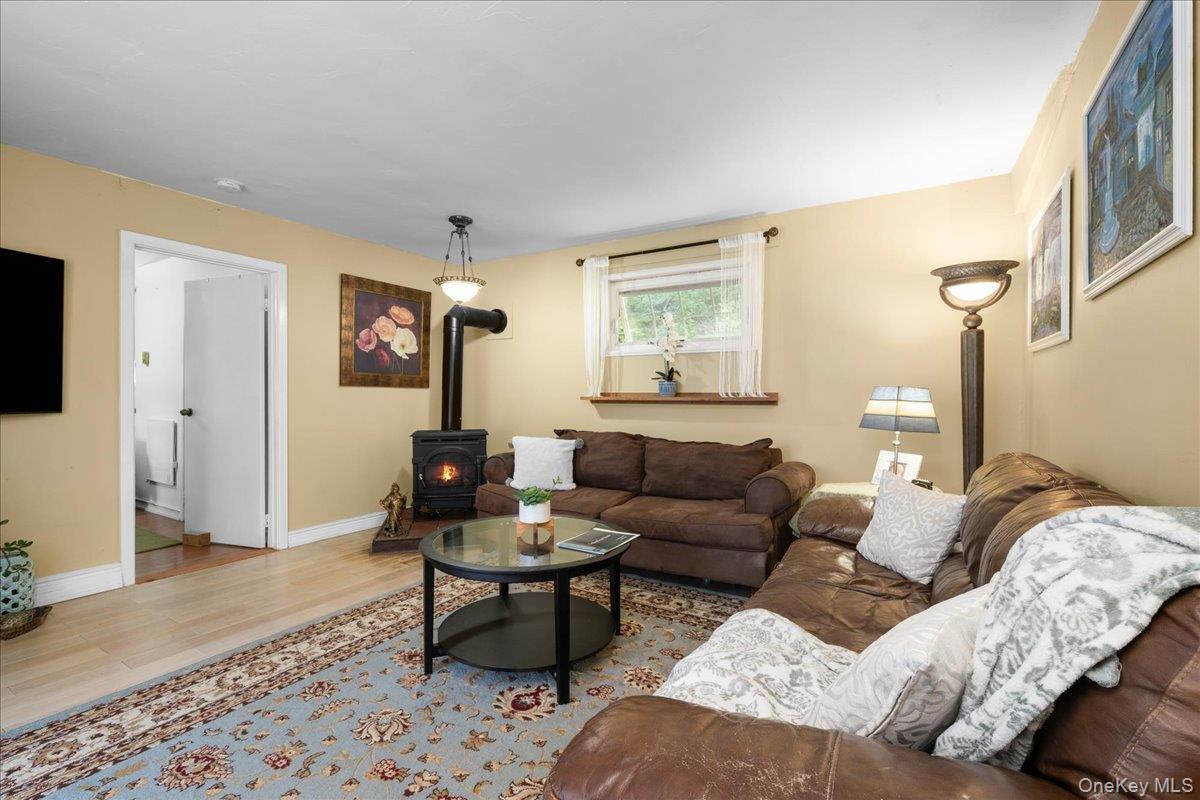 42 Deer Trail S – For Sale photo 22