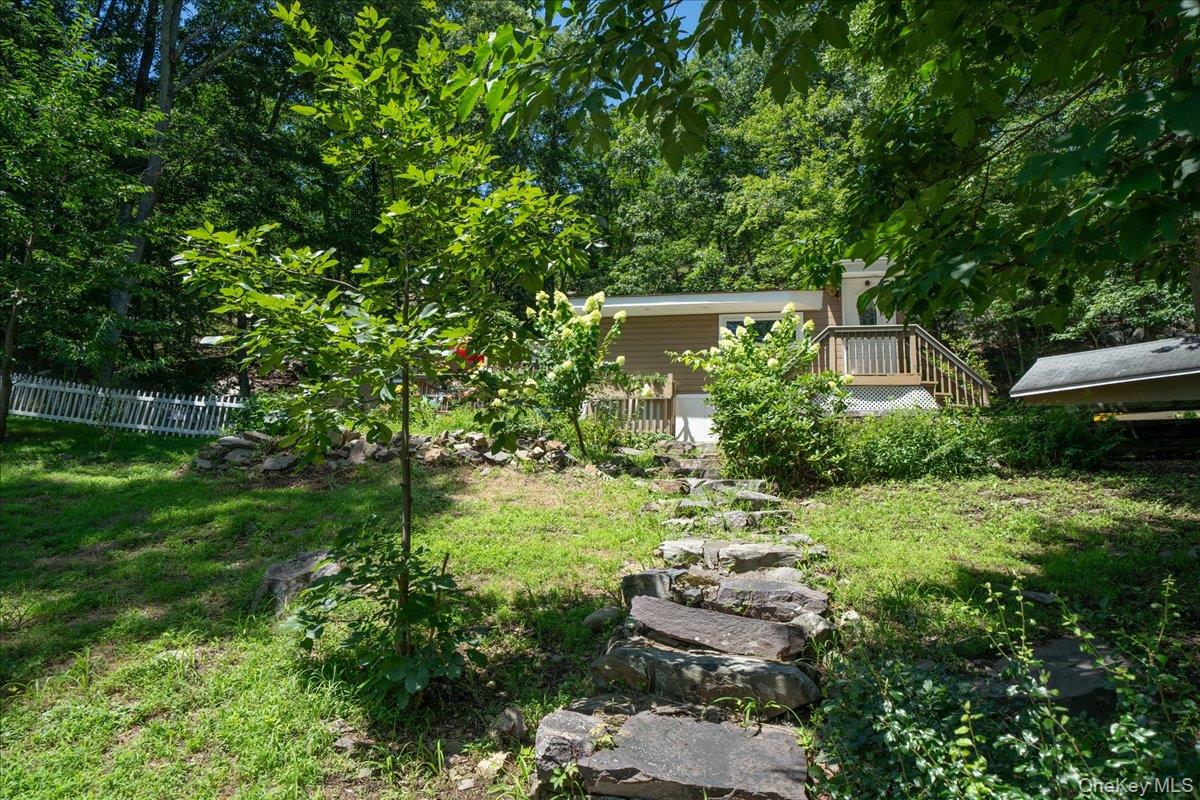42 Deer Trail S – For Sale photo 45