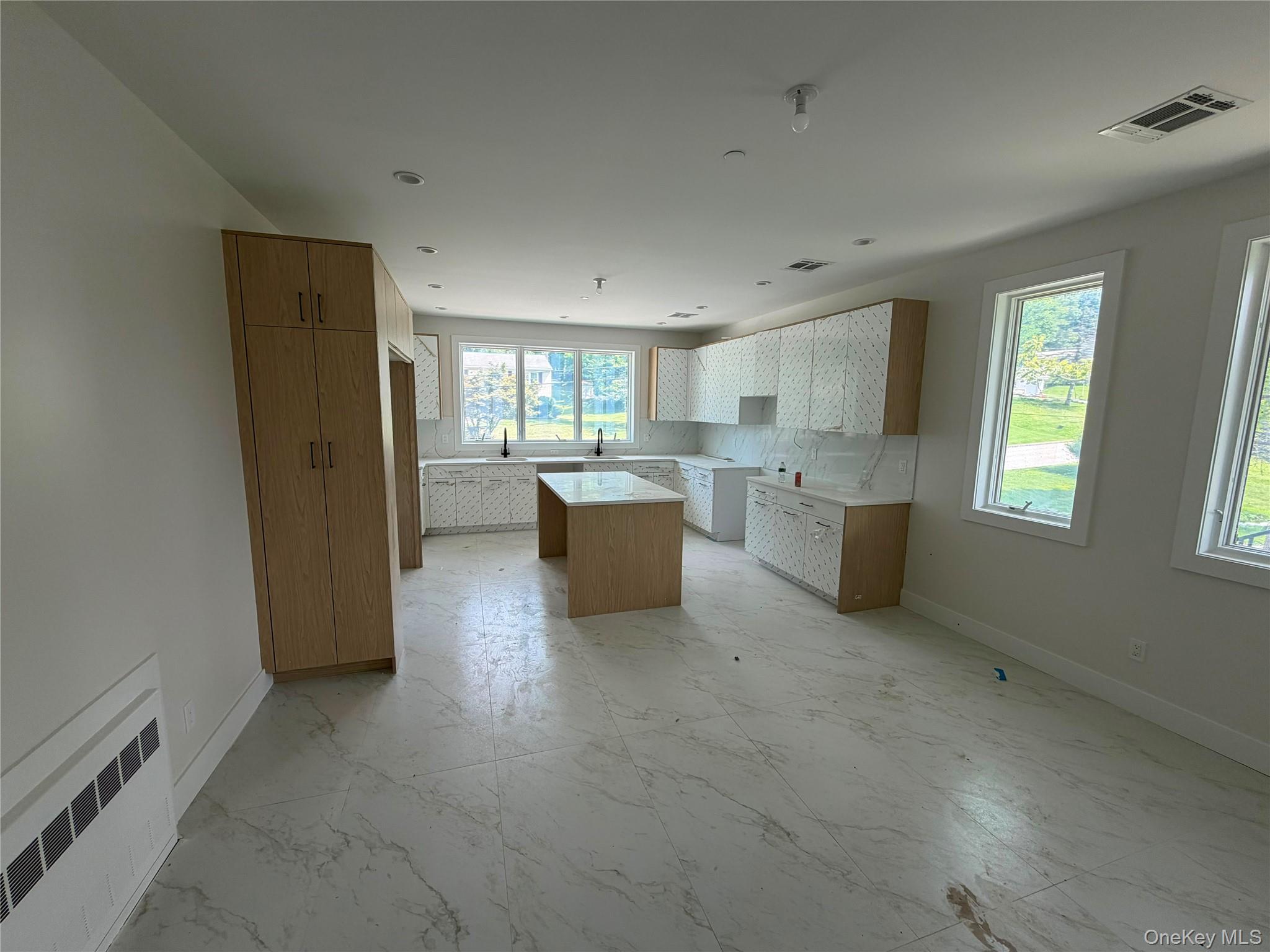 338 Lake Shore Drive, Unit 201 photo 4