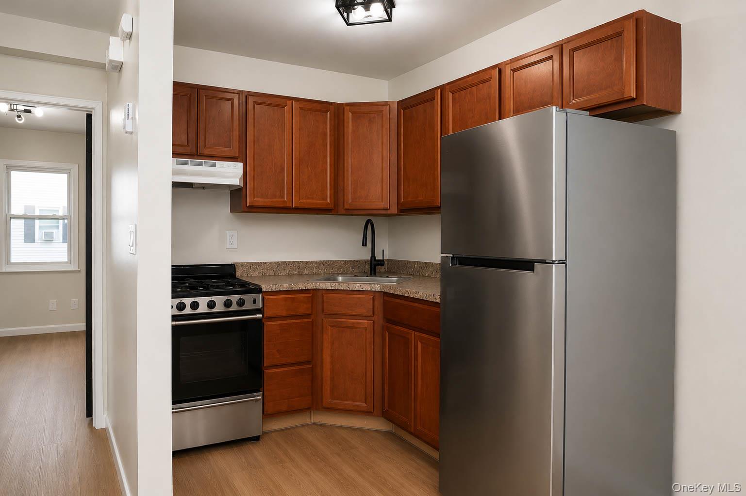 201 Ludingtonville Road, Unit 1A photo 2