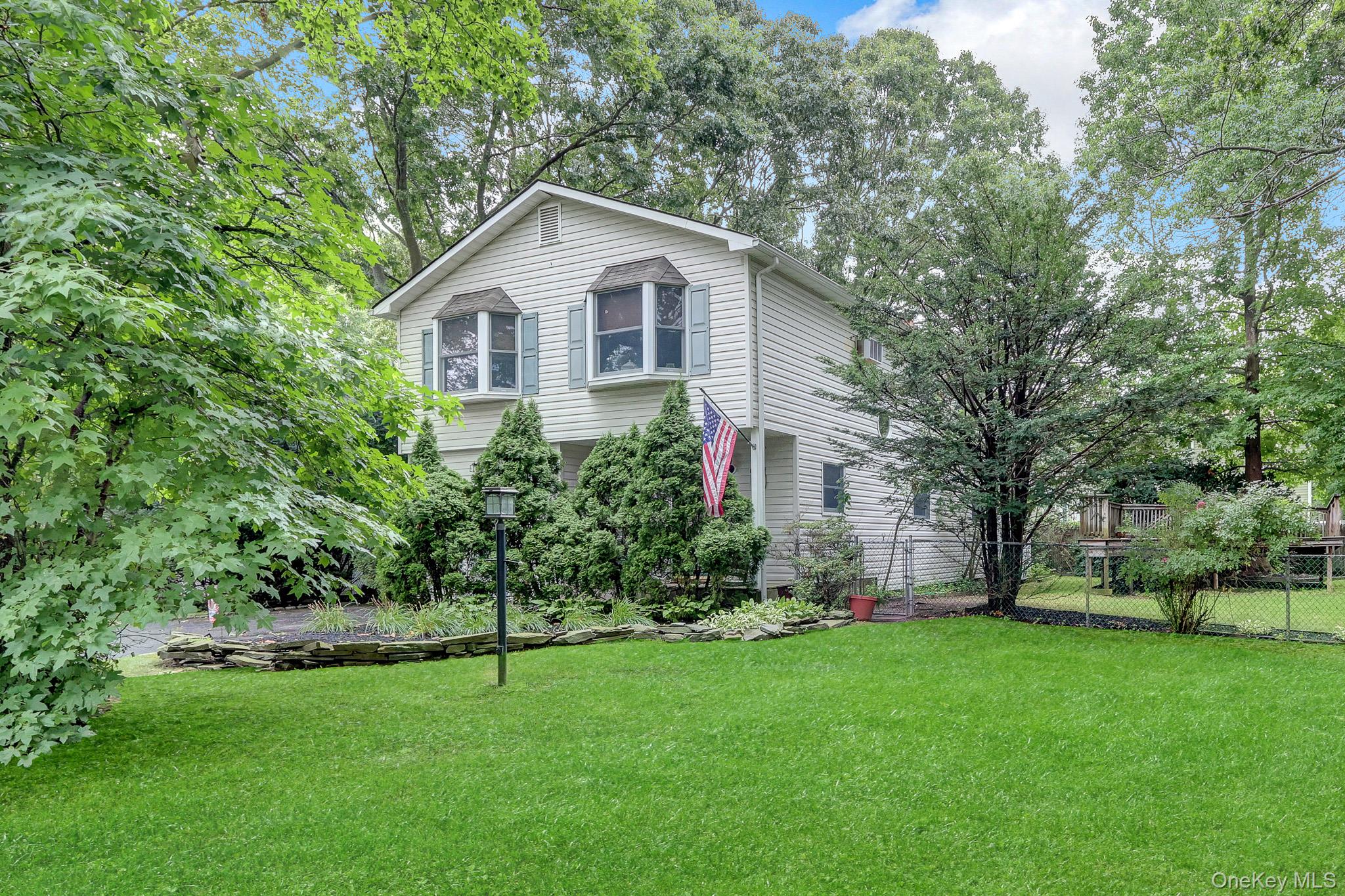 41 Main Avenue – For Sale photo 2