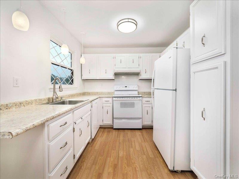 494 Sierra Vista Lane – For Sale photo 10