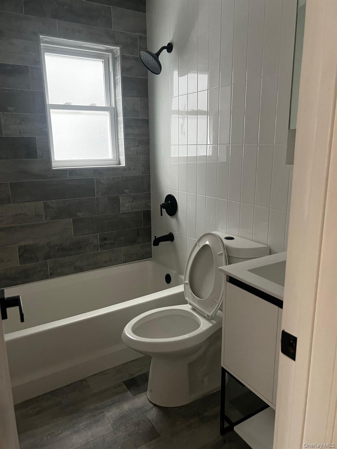 628 Beach Street, Unit 1 photo 4
