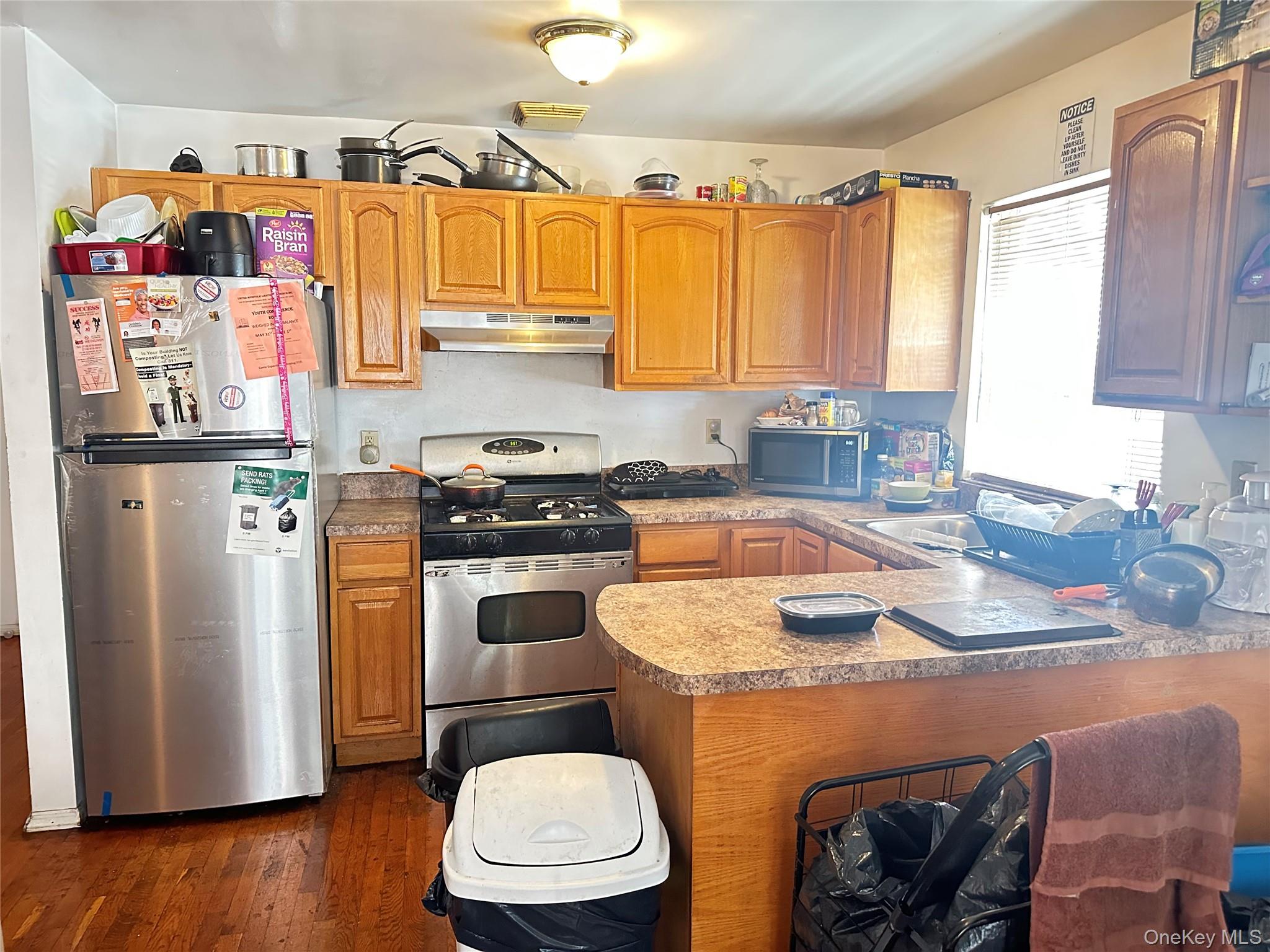 14045 Charles Lane – For Sale photo 3