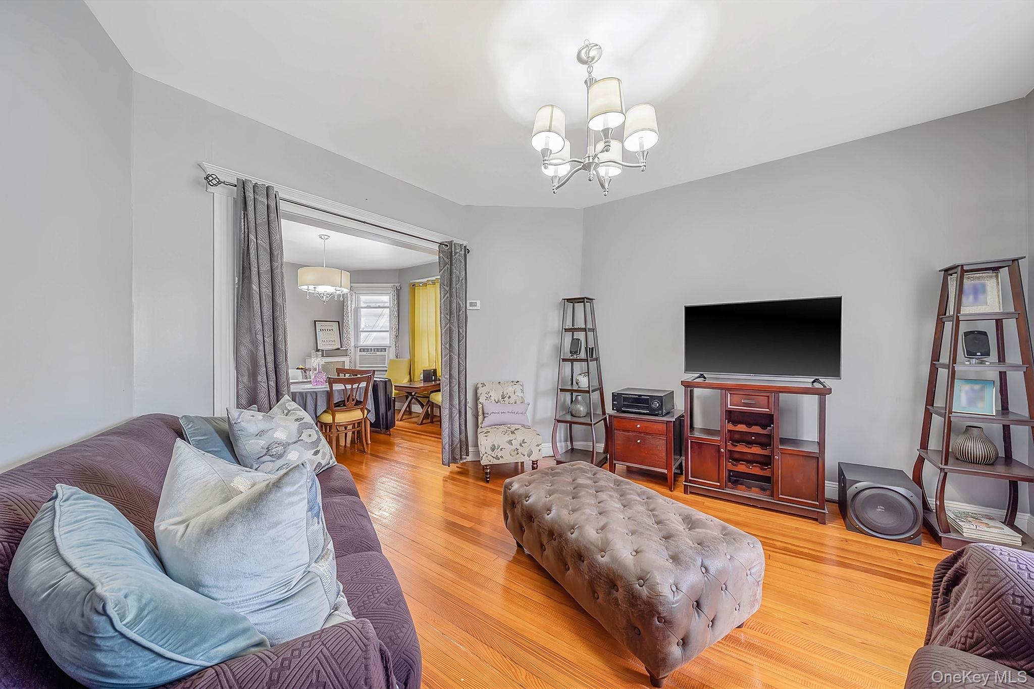 425 S Columbus Avenue – For Sale photo 4