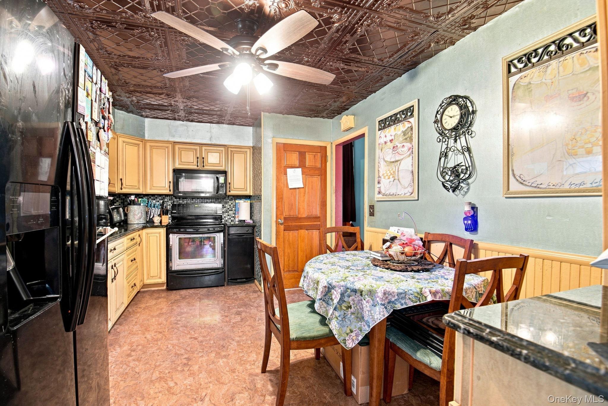 26 Monroe Drive – For Sale photo 9