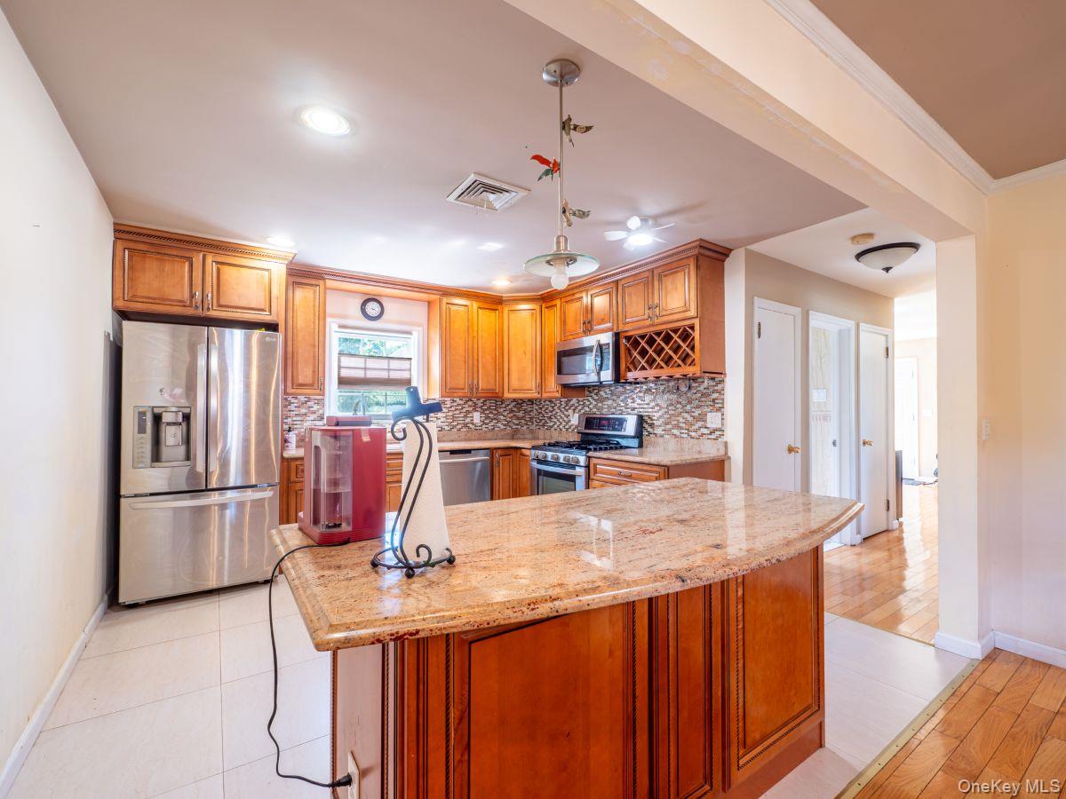 295 Ivy Avenue – For Sale photo 8