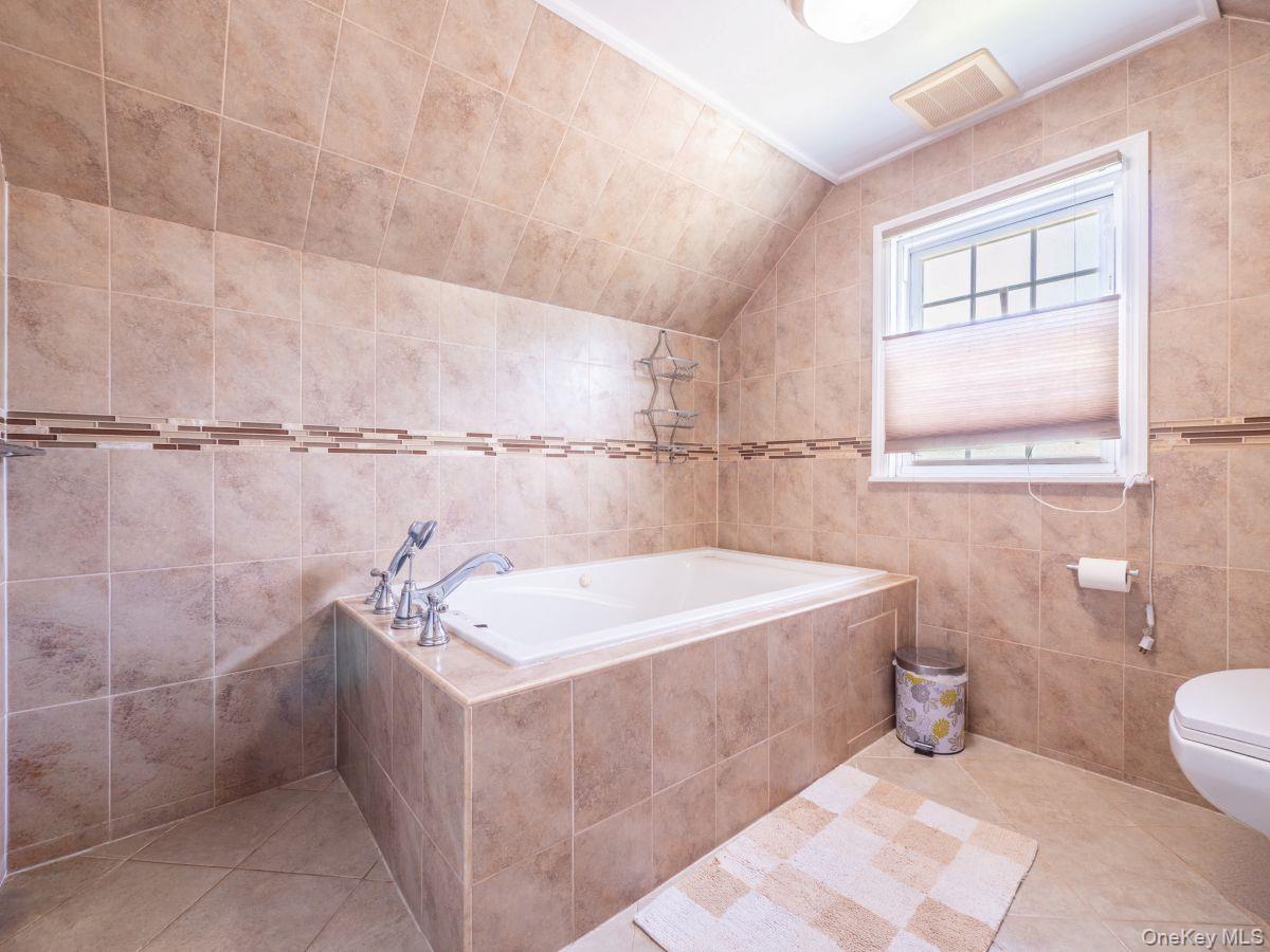 295 Ivy Avenue – For Sale photo 19