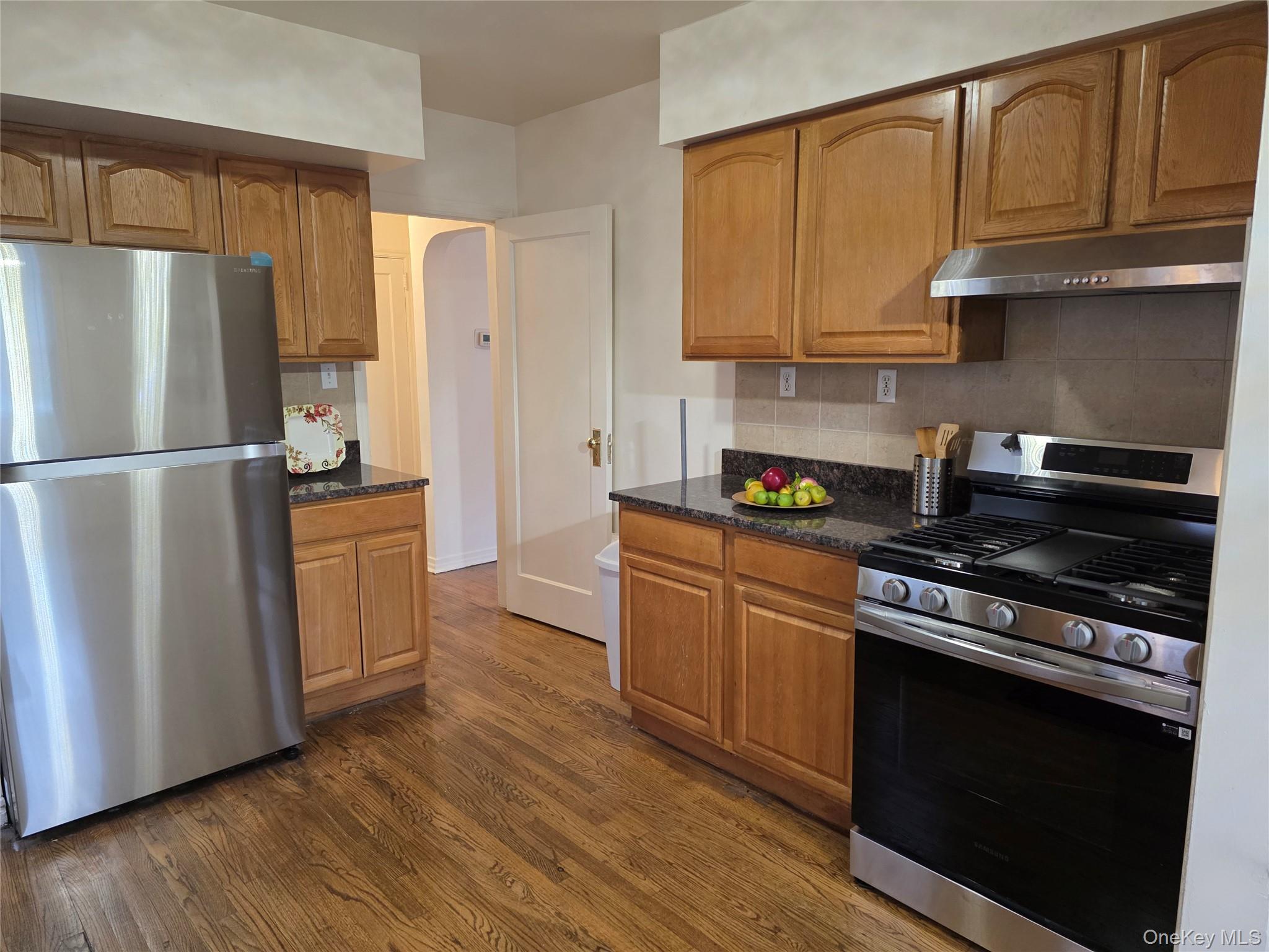 57-35 Parsons Boulevard, Unit House photo 6