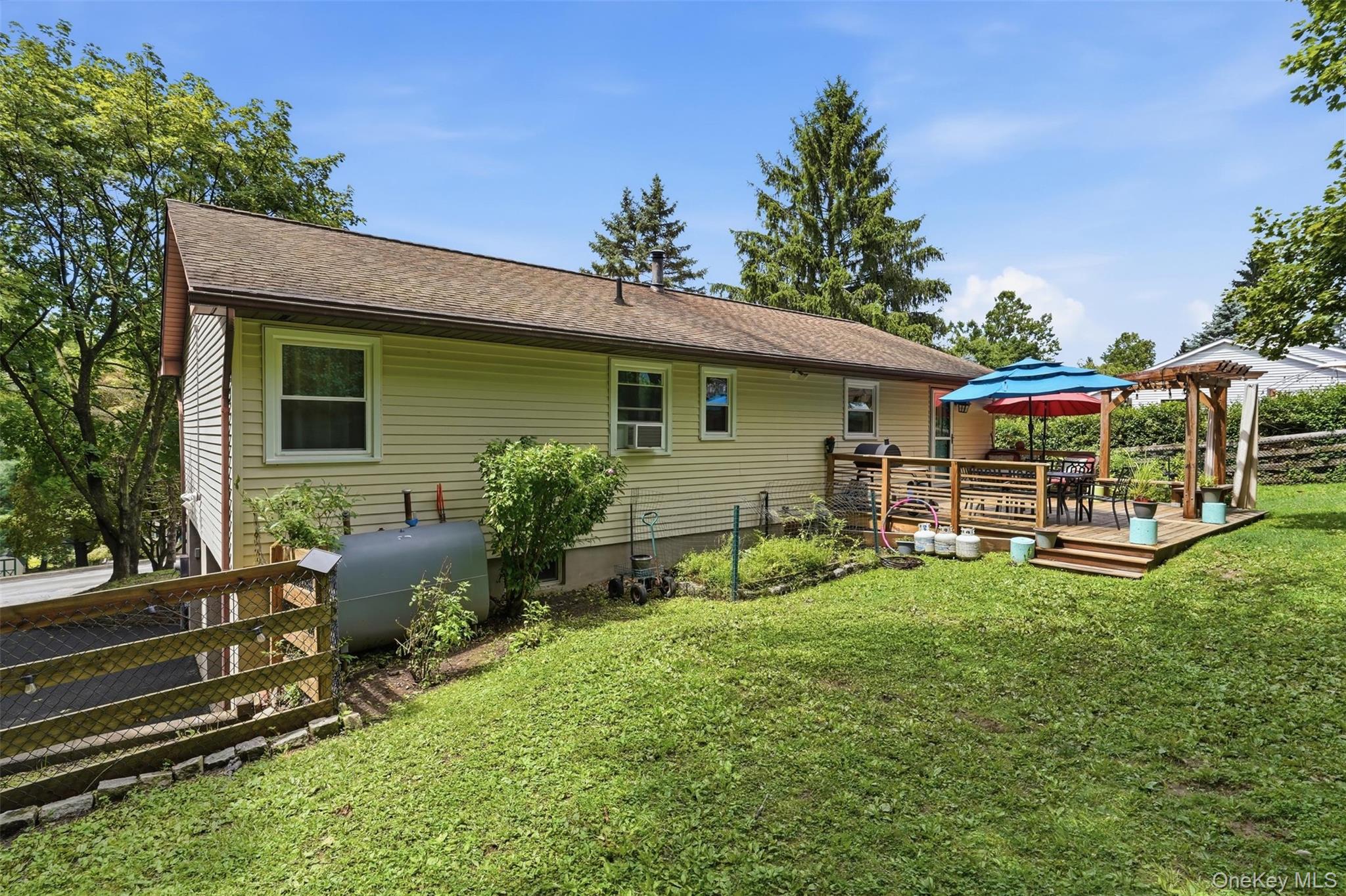 35 Beverly Drive – For Sale photo 30