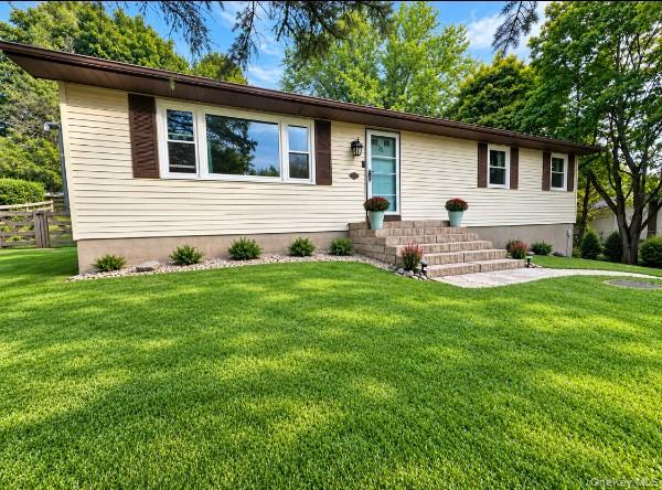 35 Beverly Drive – For Sale photo 4