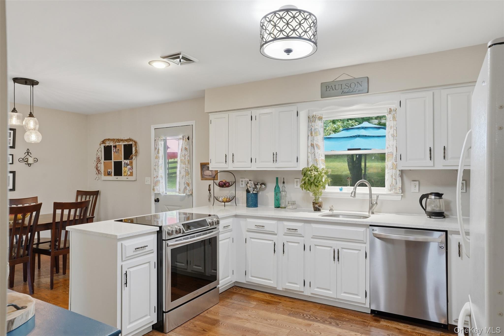 35 Beverly Drive – For Sale photo 14