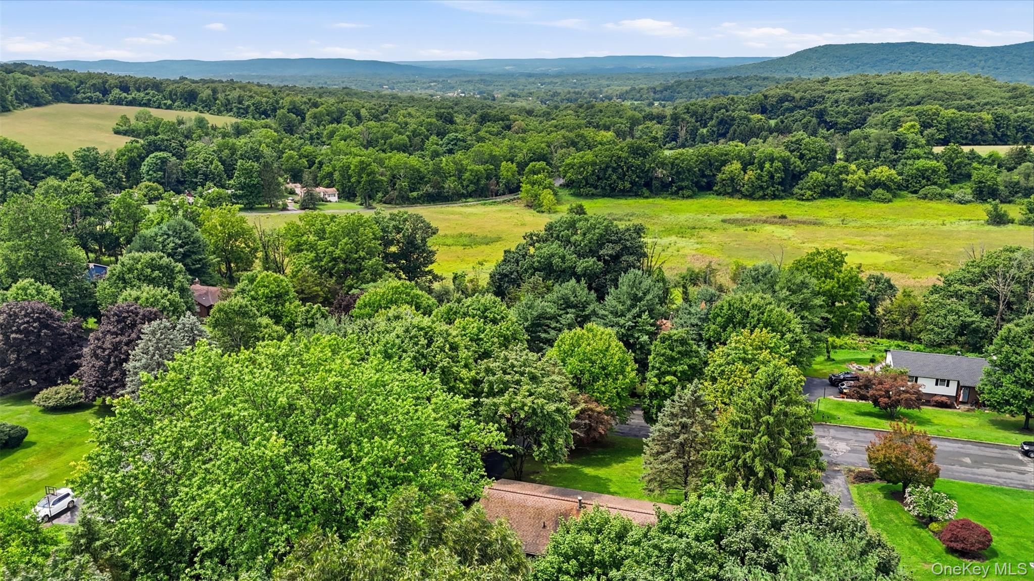 35 Beverly Drive – For Sale photo 38
