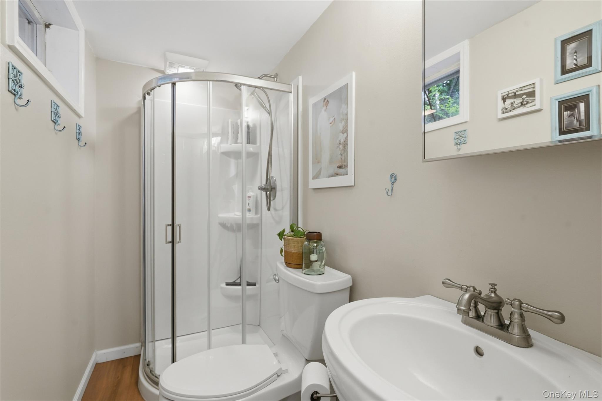 35 Beverly Drive – For Sale photo 28
