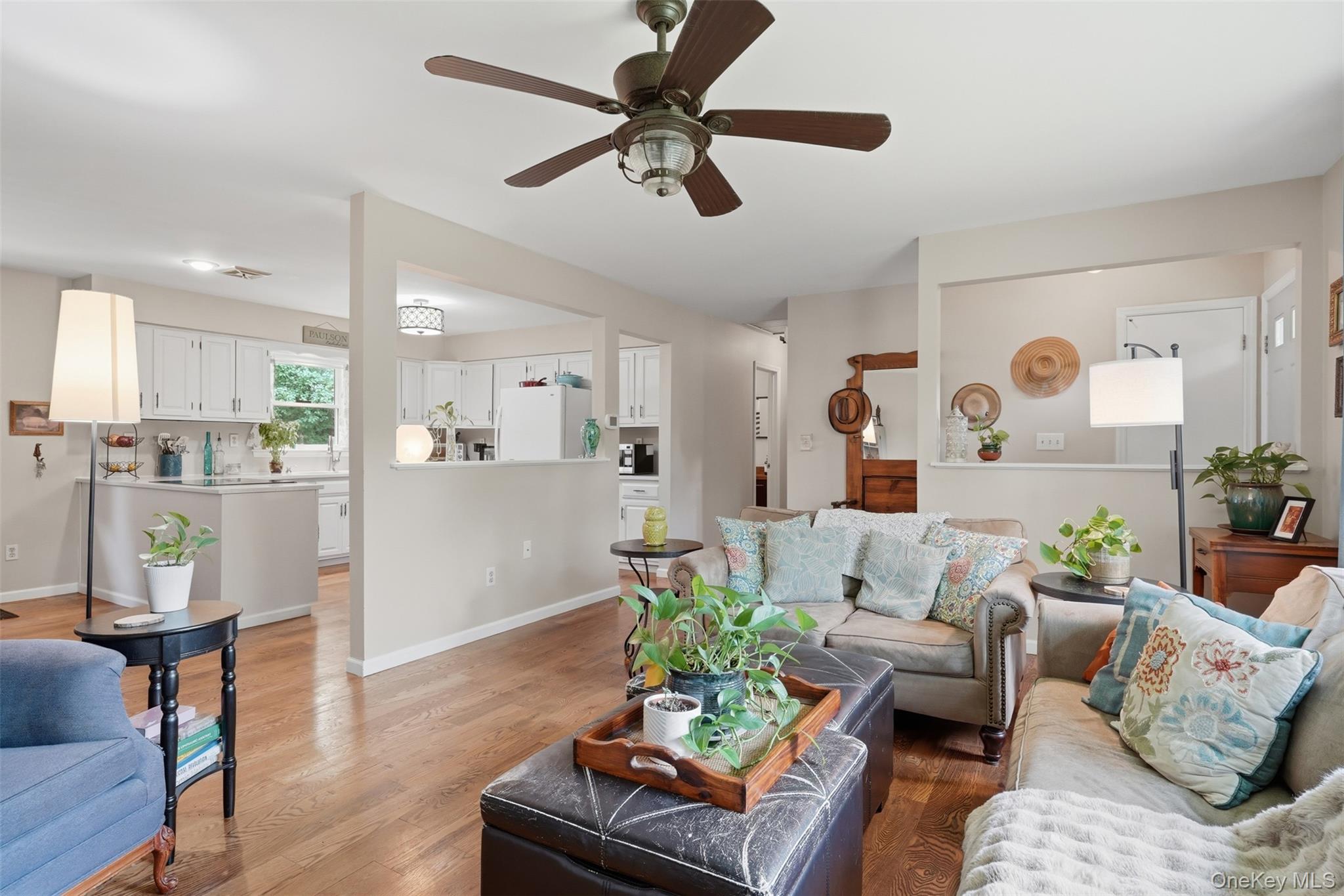 35 Beverly Drive – For Sale photo 11
