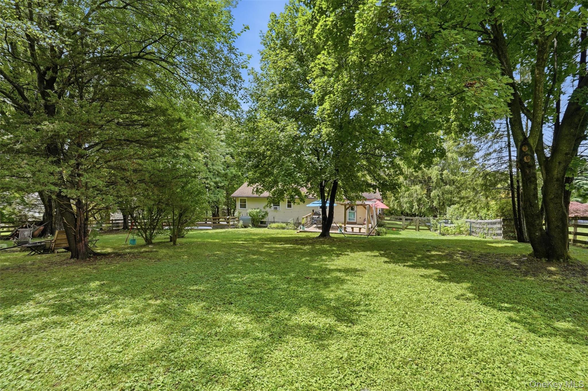 35 Beverly Drive – For Sale photo 35