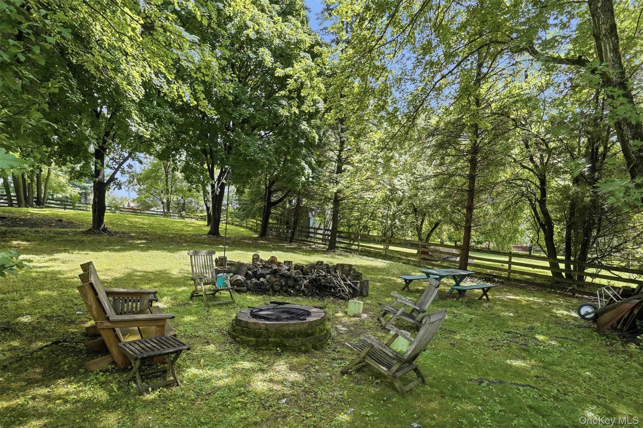 35 Beverly Drive – For Sale photo 36