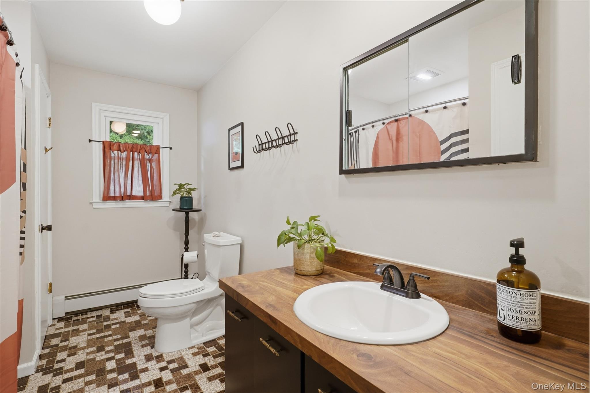35 Beverly Drive – For Sale photo 17