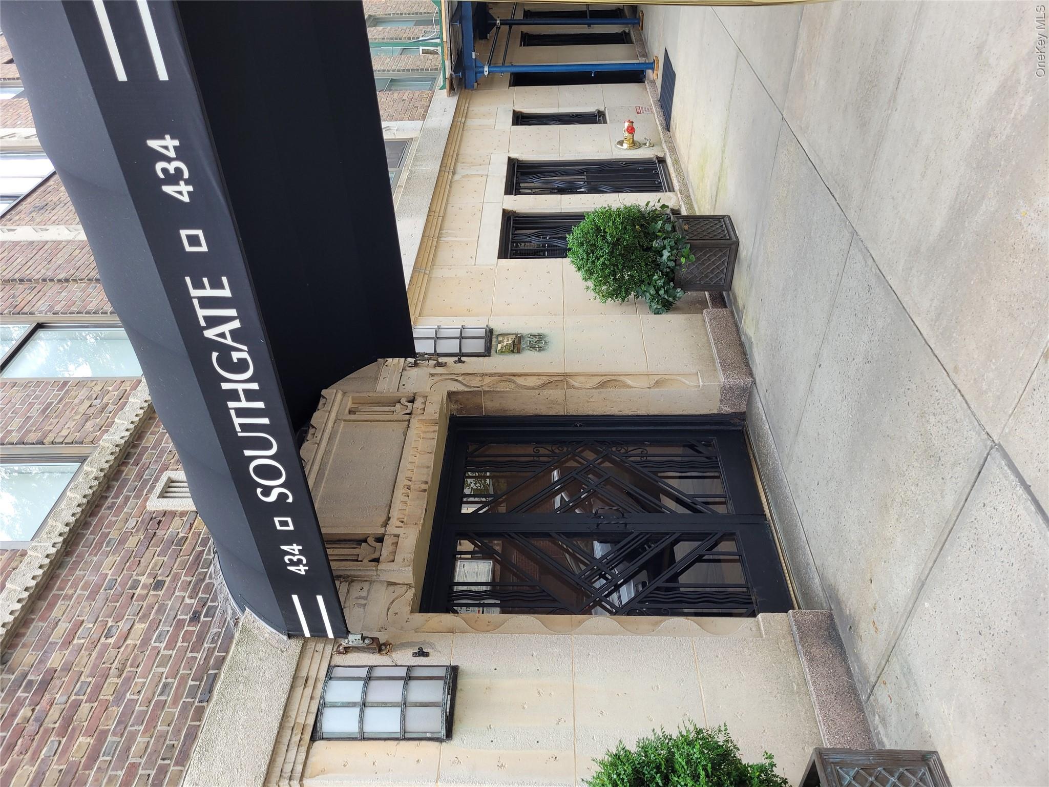 434 E 52 Street, Unit 9A