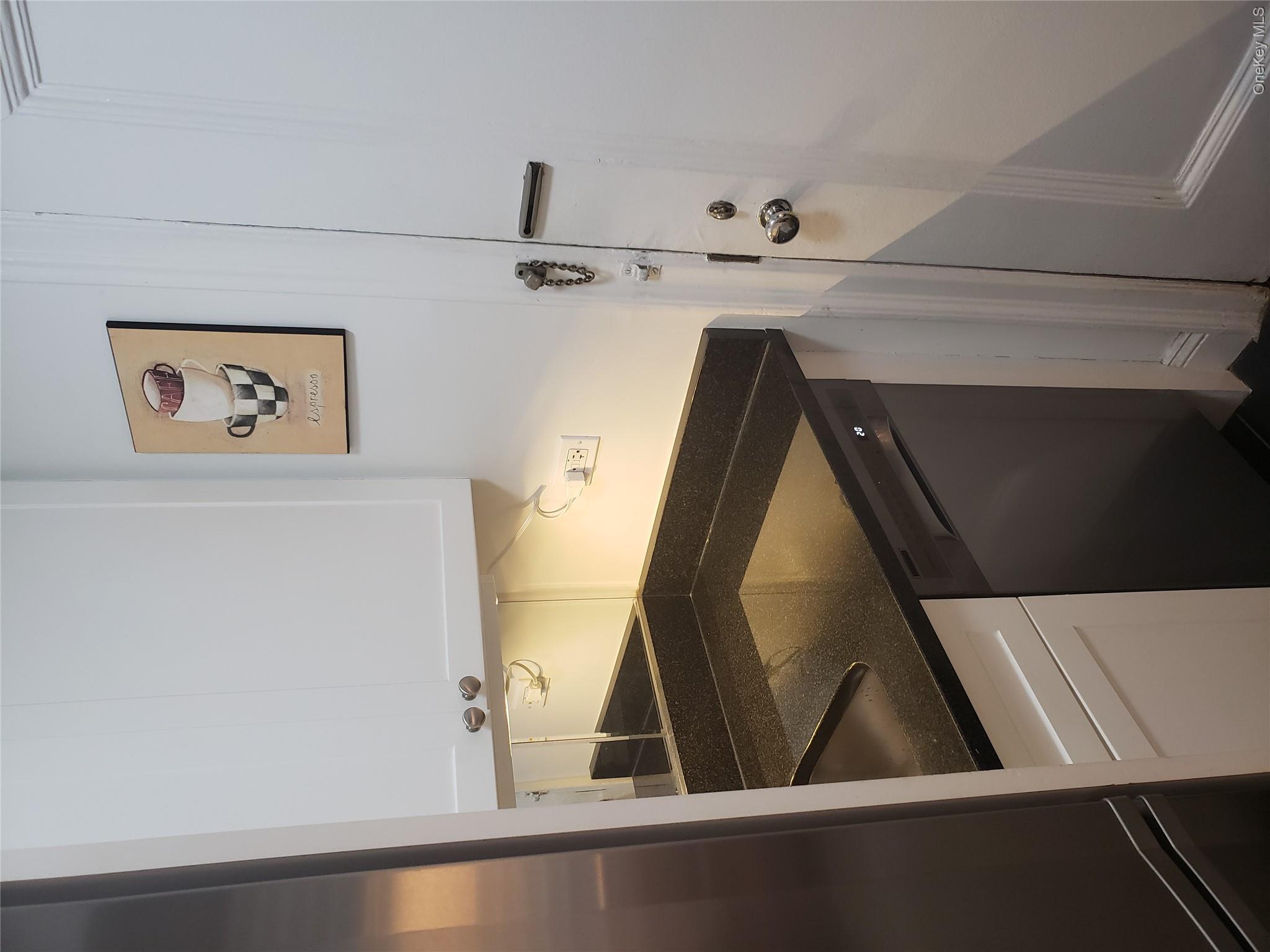 434 E 52 Street, Unit 9A photo 14