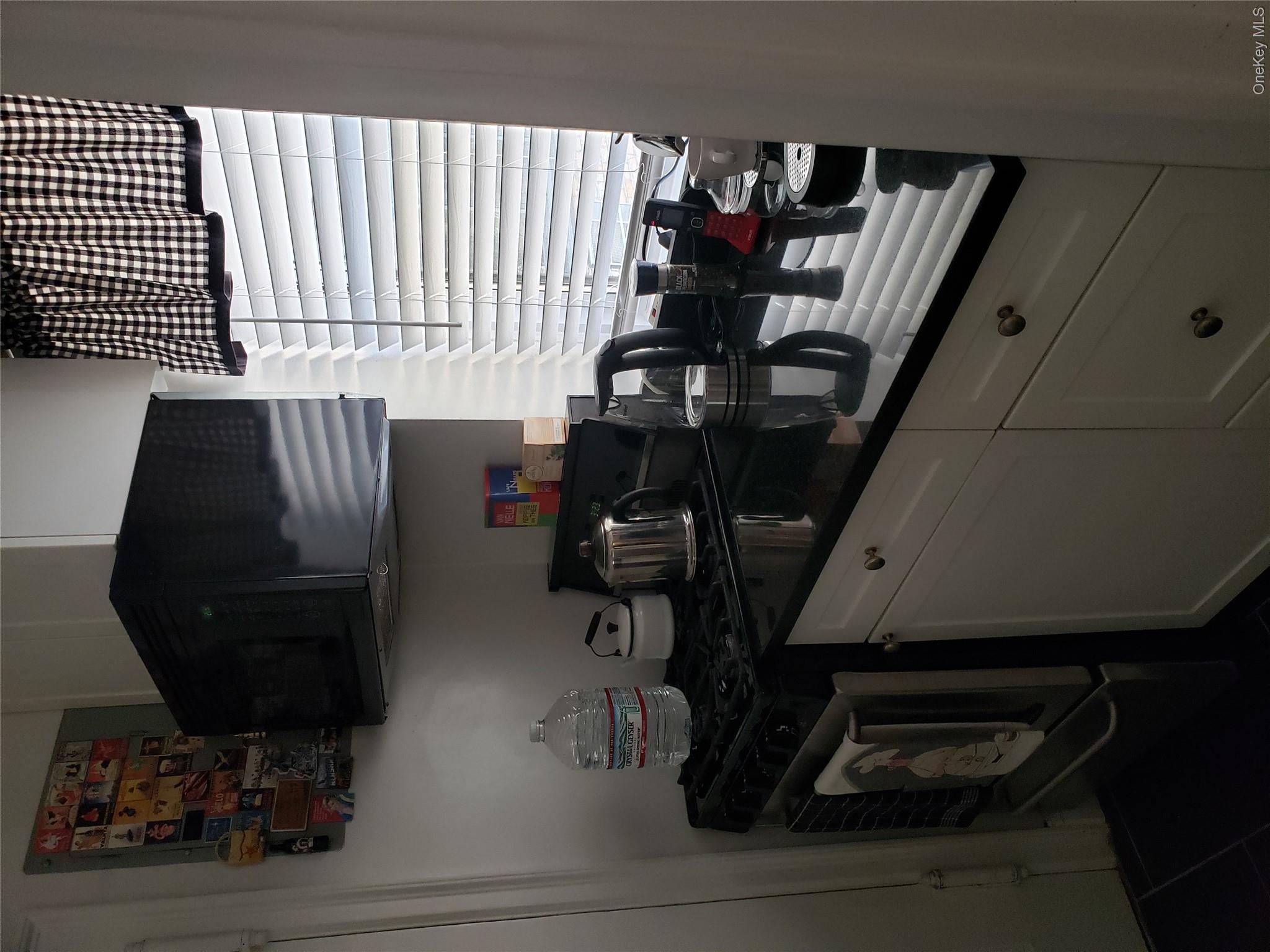 434 E 52 Street, Unit 9A photo 11