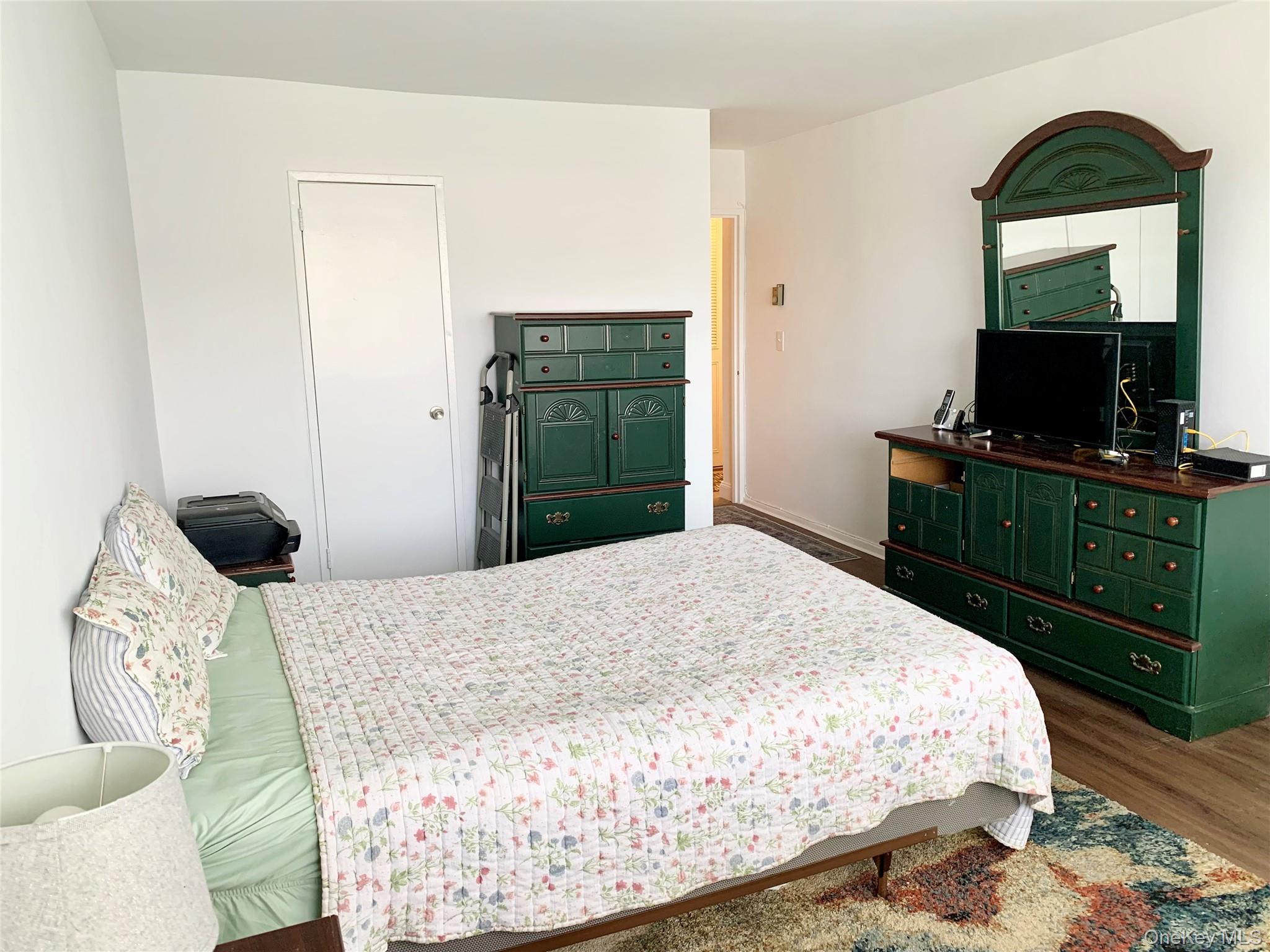 17-85 215 Street, Unit 1R photo 6