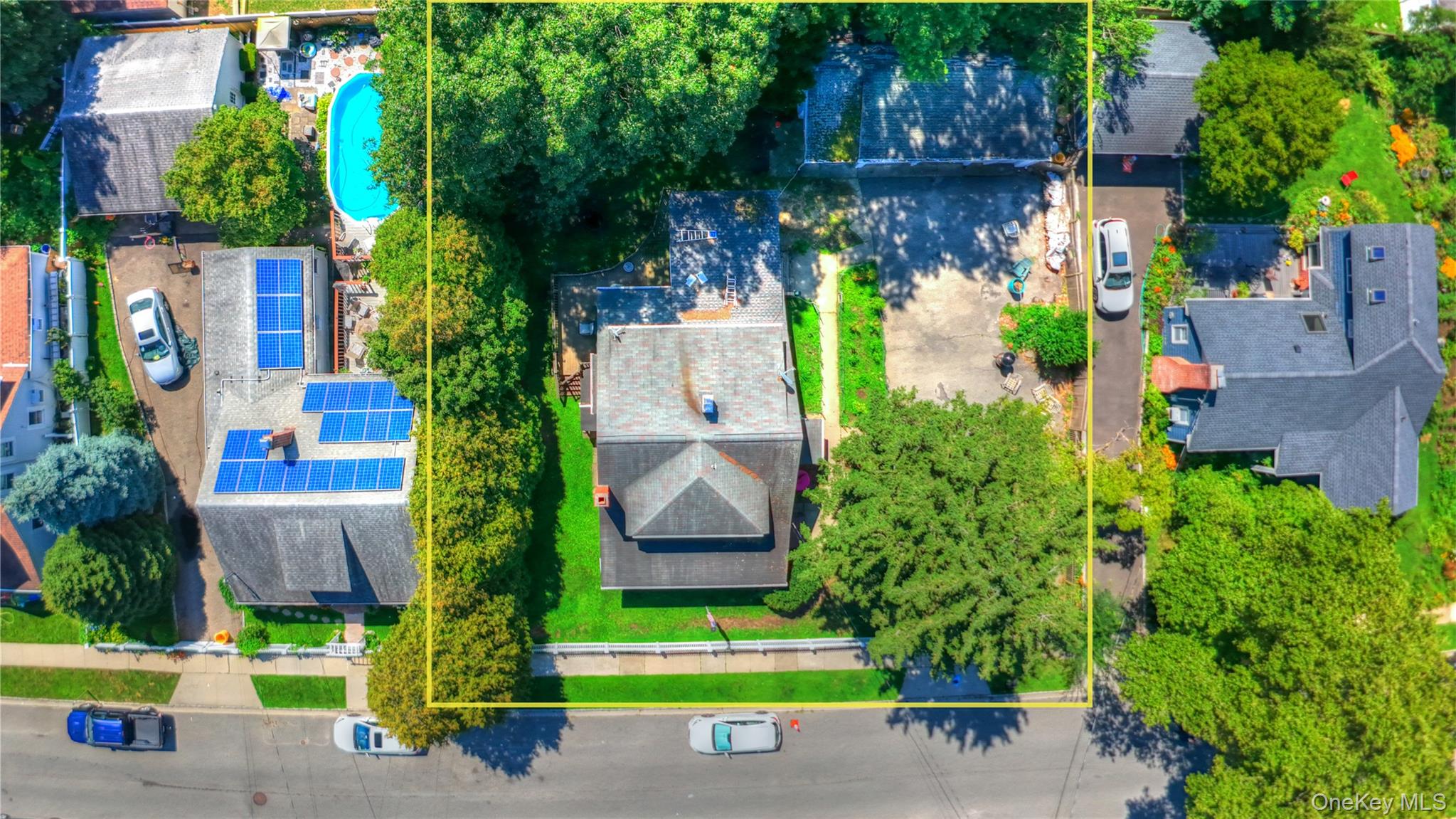 81 Notre Dame Avenue – For Sale