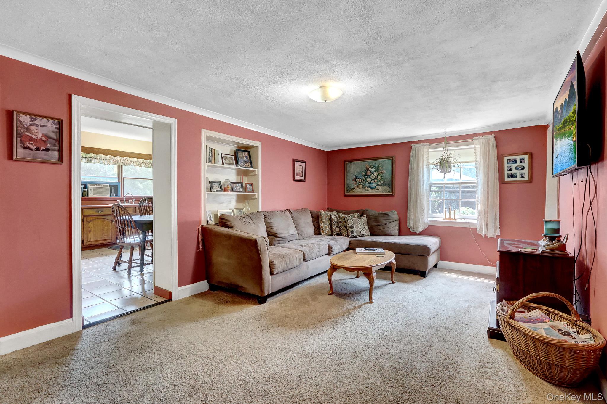 1315 Coates Avenue – For Sale photo 4