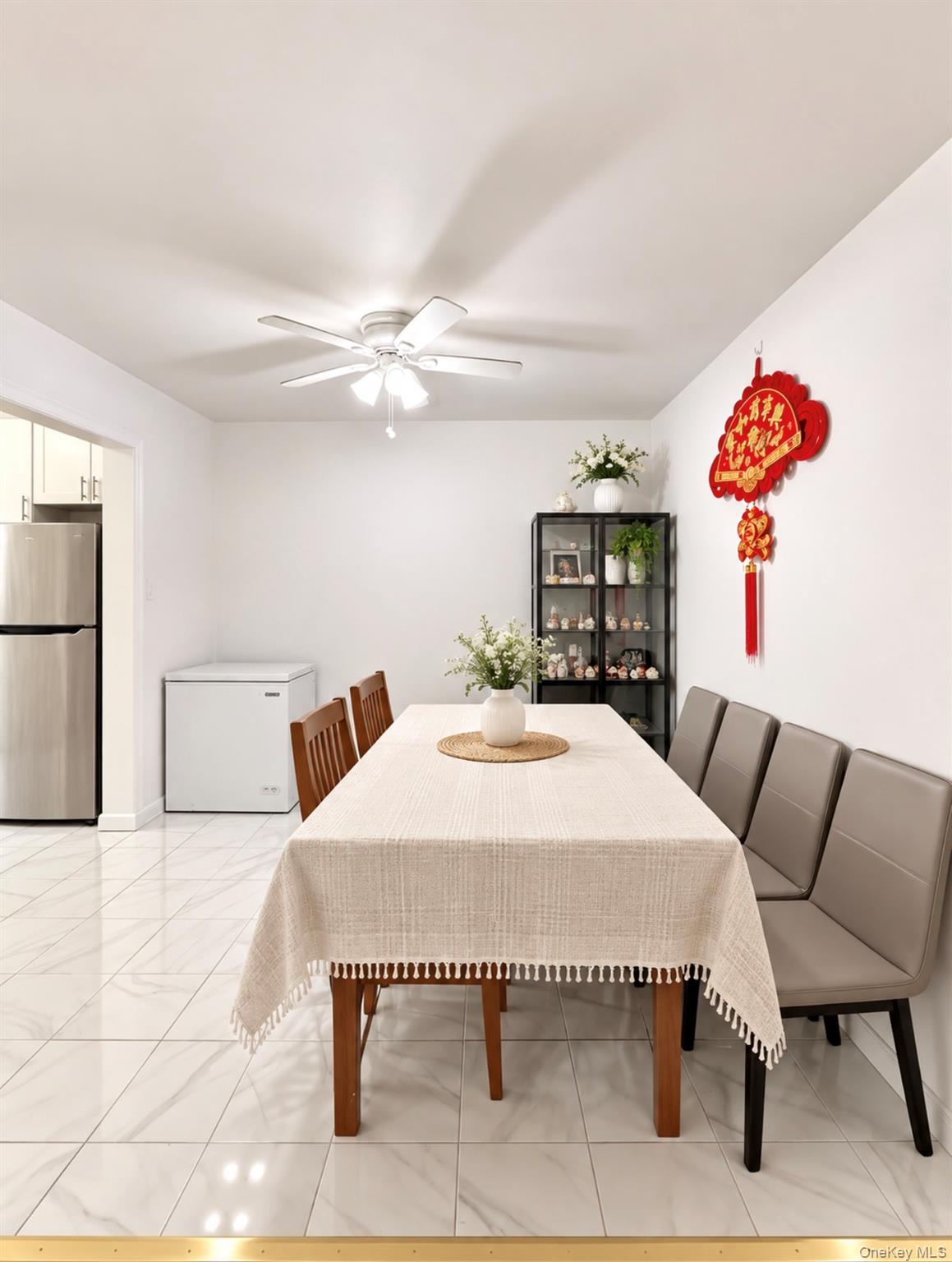 15229 Jewel Avenue, Unit A photo 4
