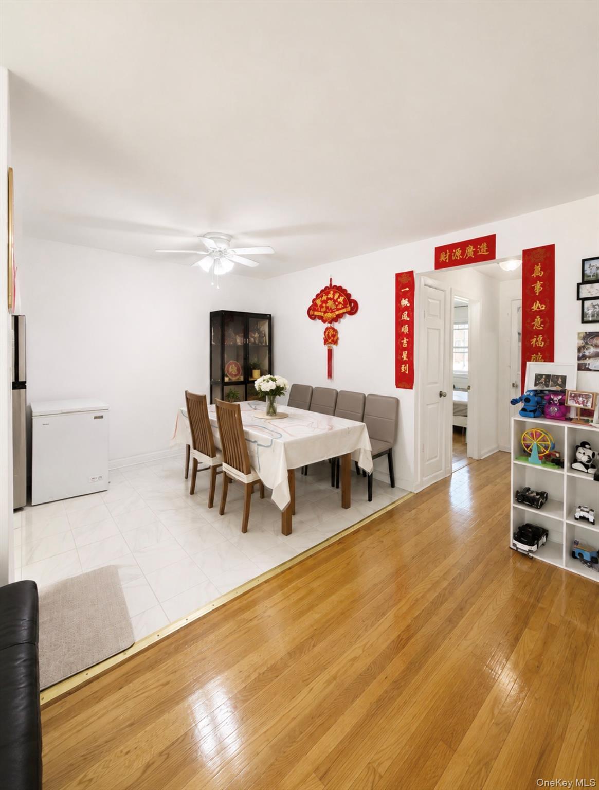15229 Jewel Avenue, Unit A photo 5