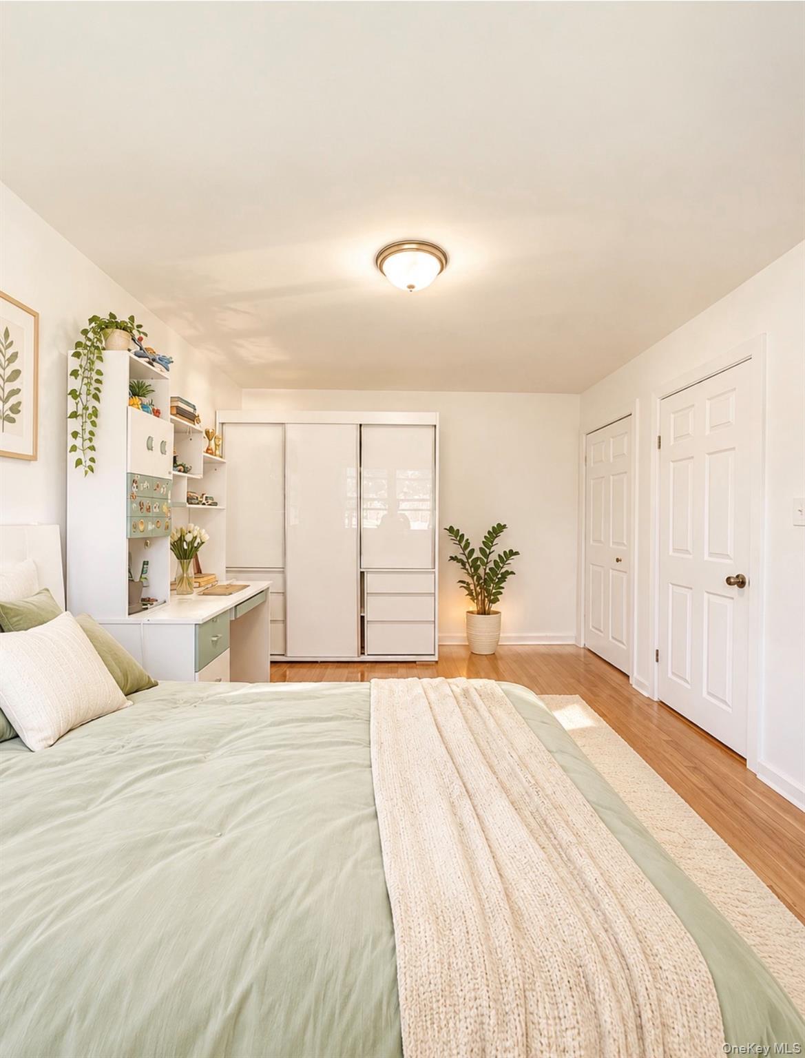 15229 Jewel Avenue, Unit A photo 8