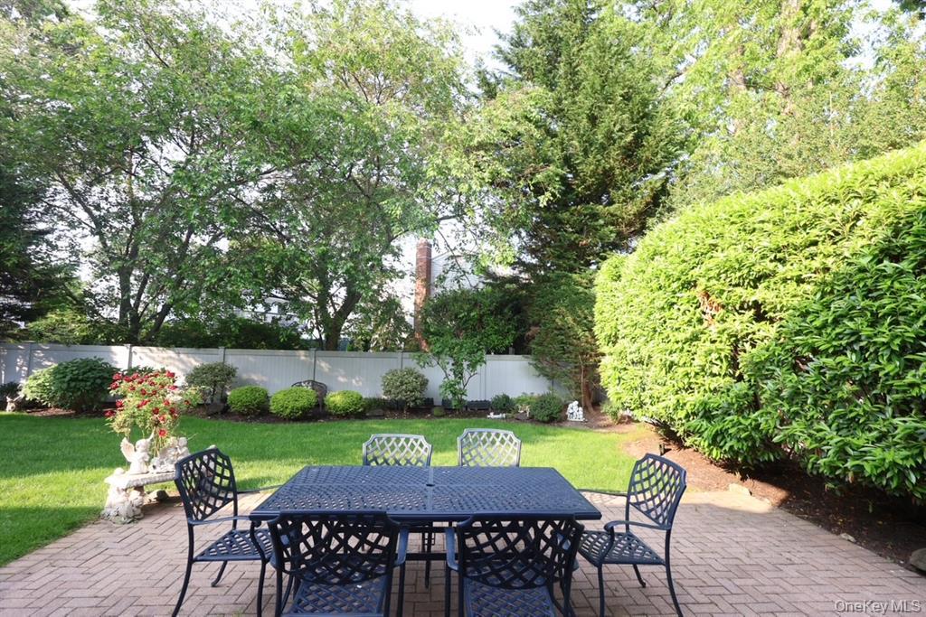 757 757 Leslie Lane – For Rent photo 2