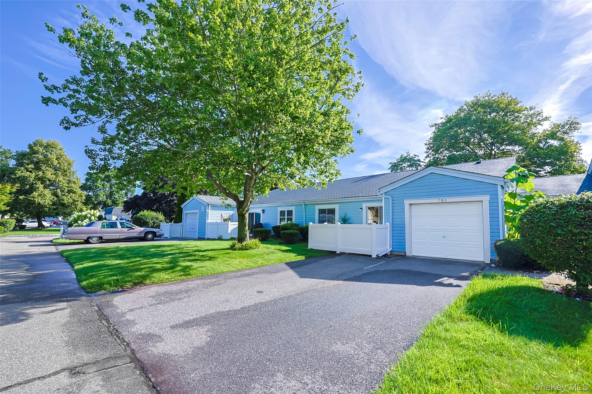 708 W Cabot Court, Unit 708 photo 10