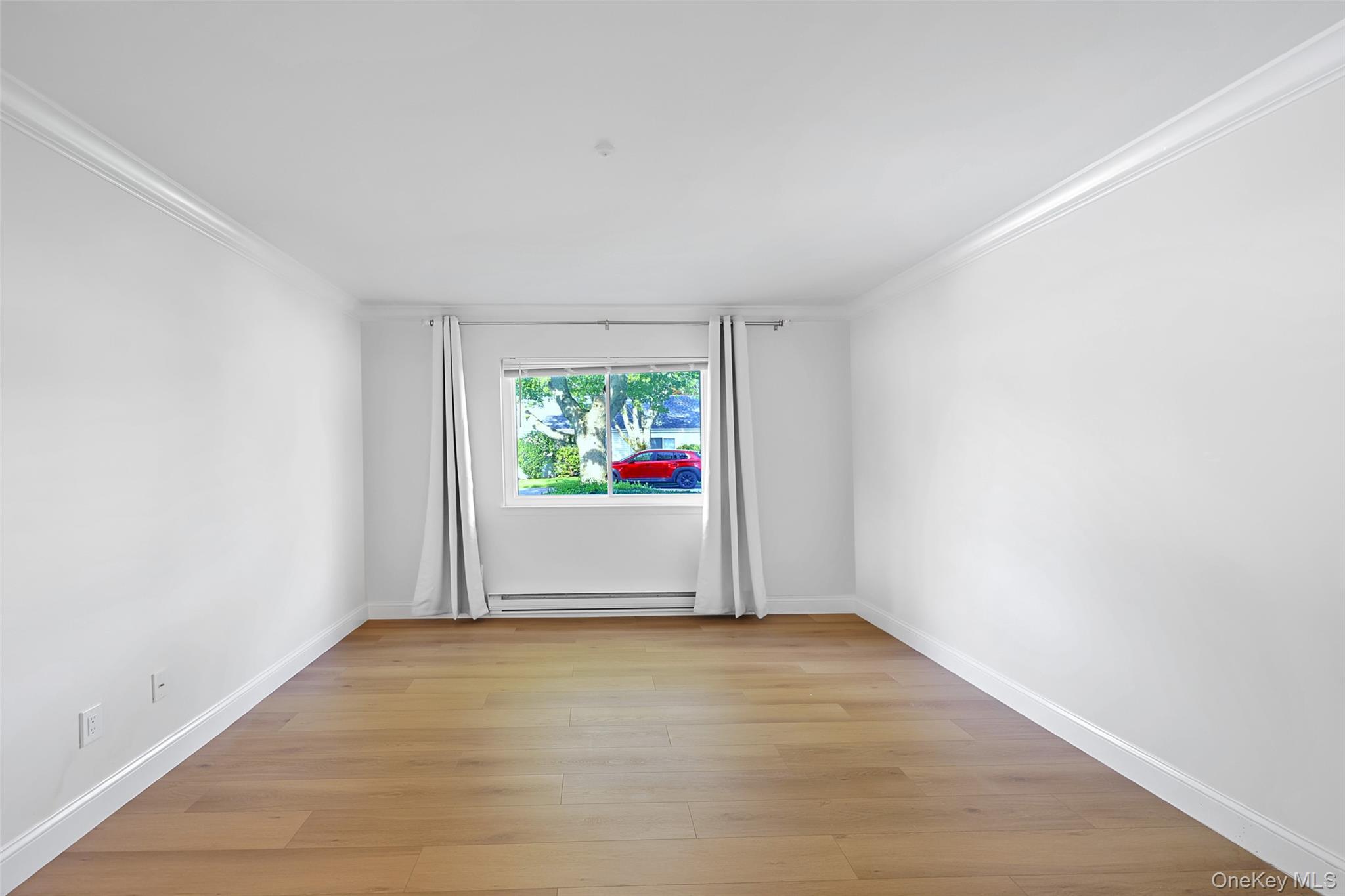 708 W Cabot Court, Unit 708 photo 8