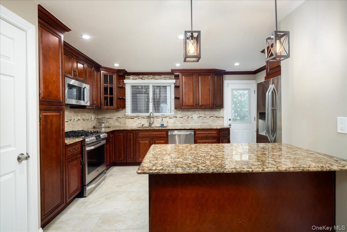 17 Piccadilly Downs – For Sale photo 9