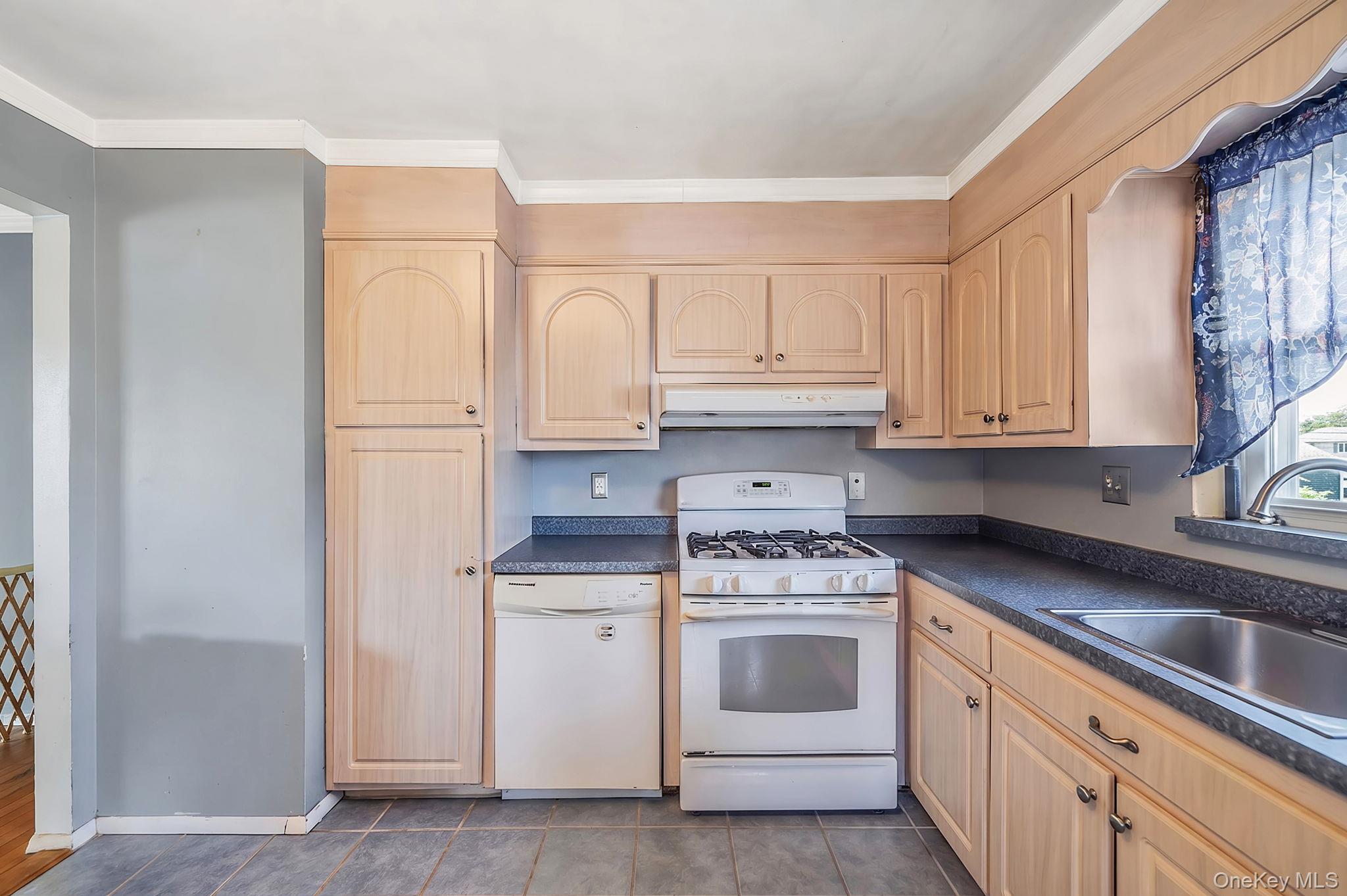 8 Wilson Place – For Sale photo 9