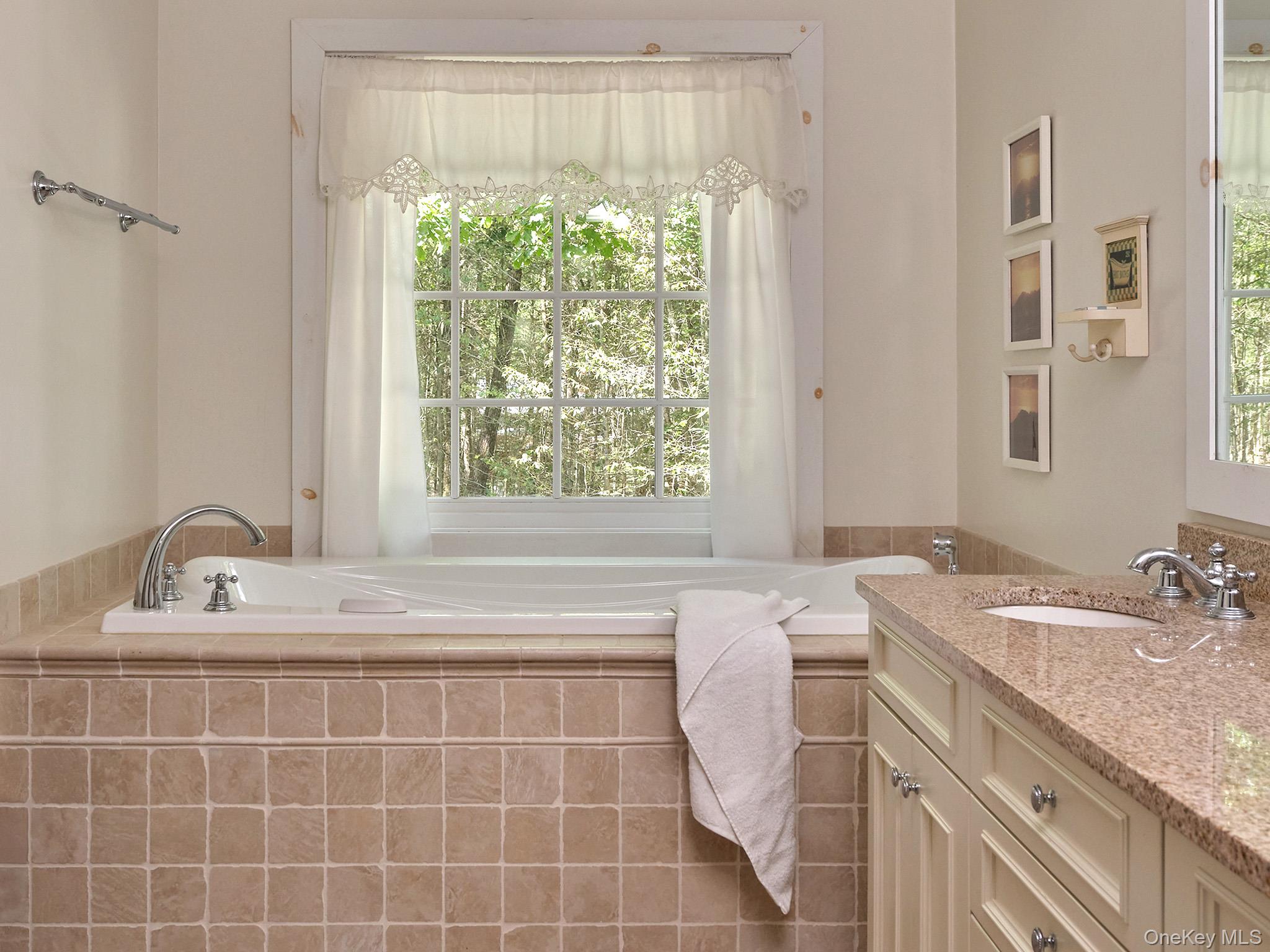 51 Homestead Trail – For Sale photo 7