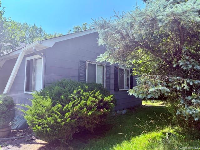 102 Hillcrest Avenue – For Sale photo 2