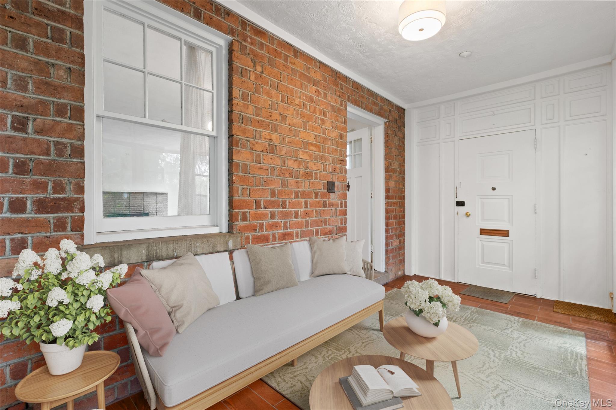 210 aka 206 Hollywood Avenue – For Sale photo 6