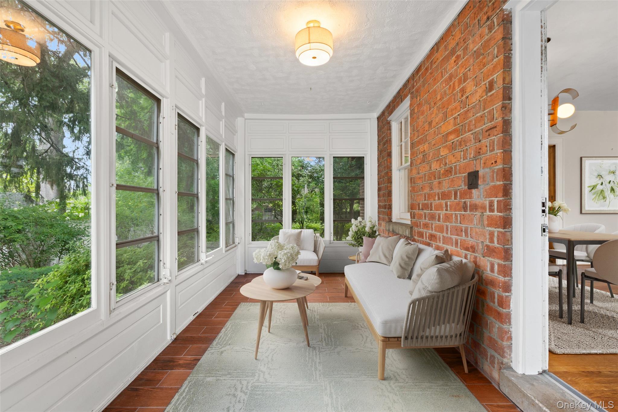 210 aka 206 Hollywood Avenue – For Sale photo 5