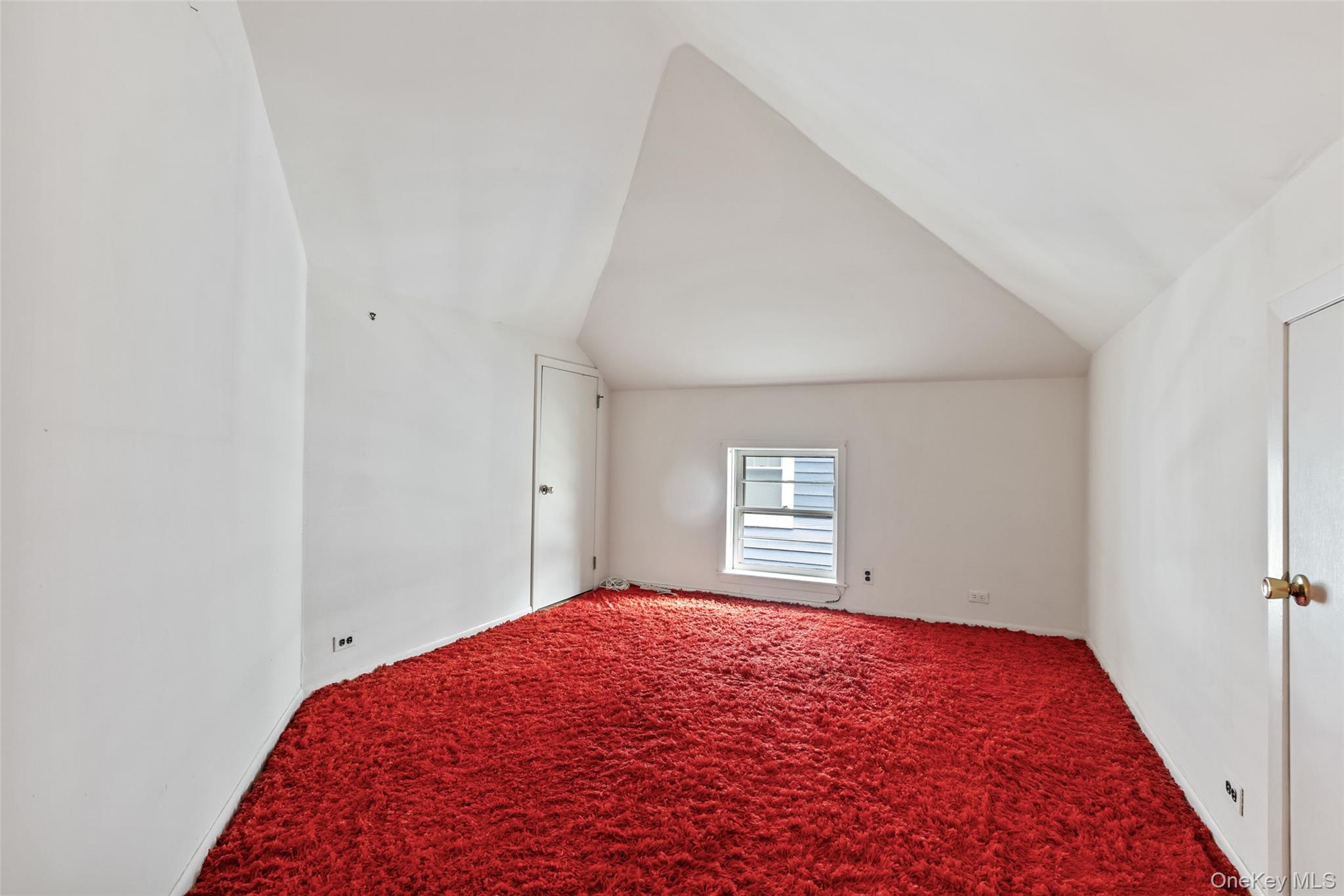 210 aka 206 Hollywood Avenue – For Sale photo 21